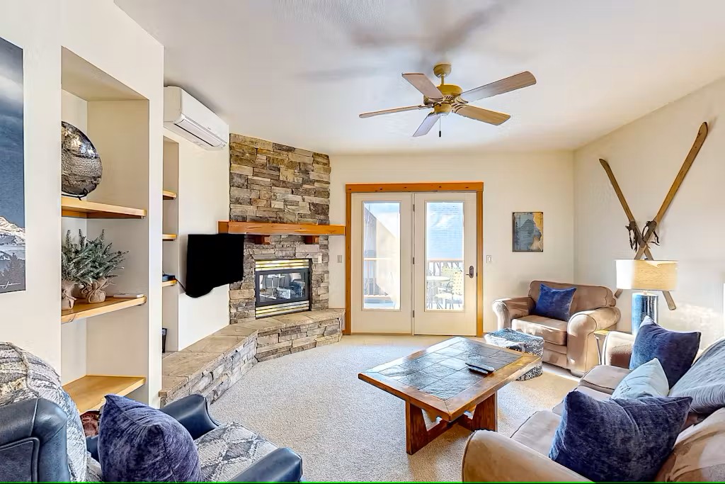 3832 Tamarack Avenue 2B