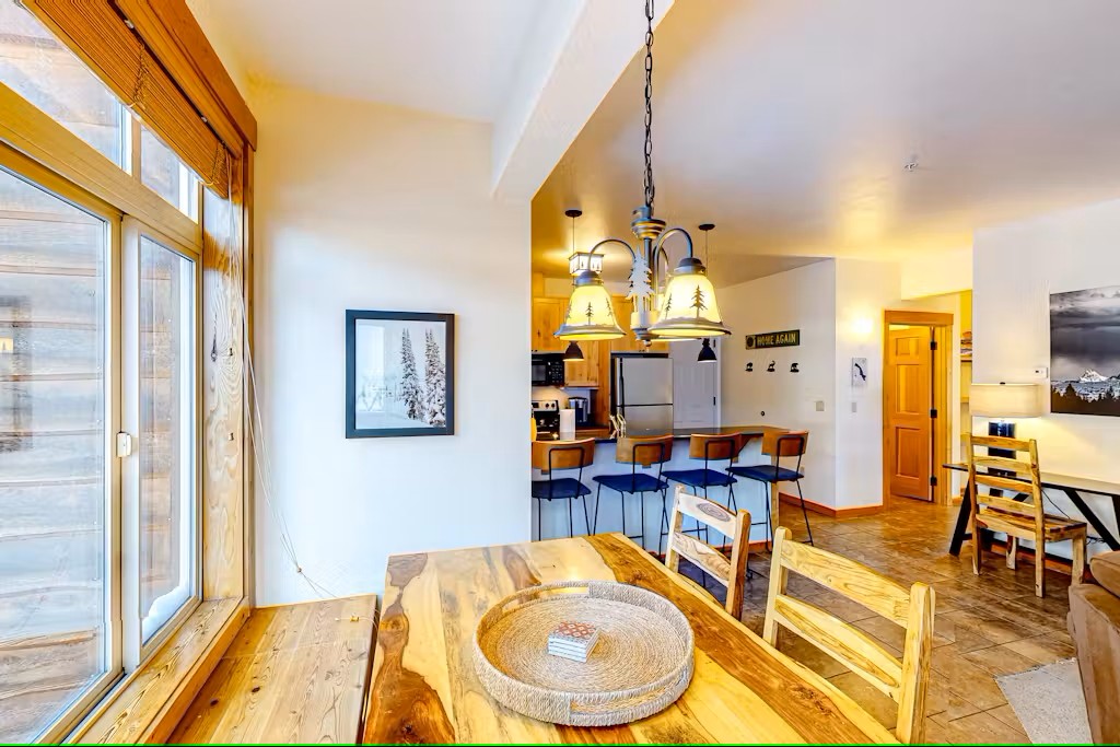 3832 Tamarack Avenue 2B