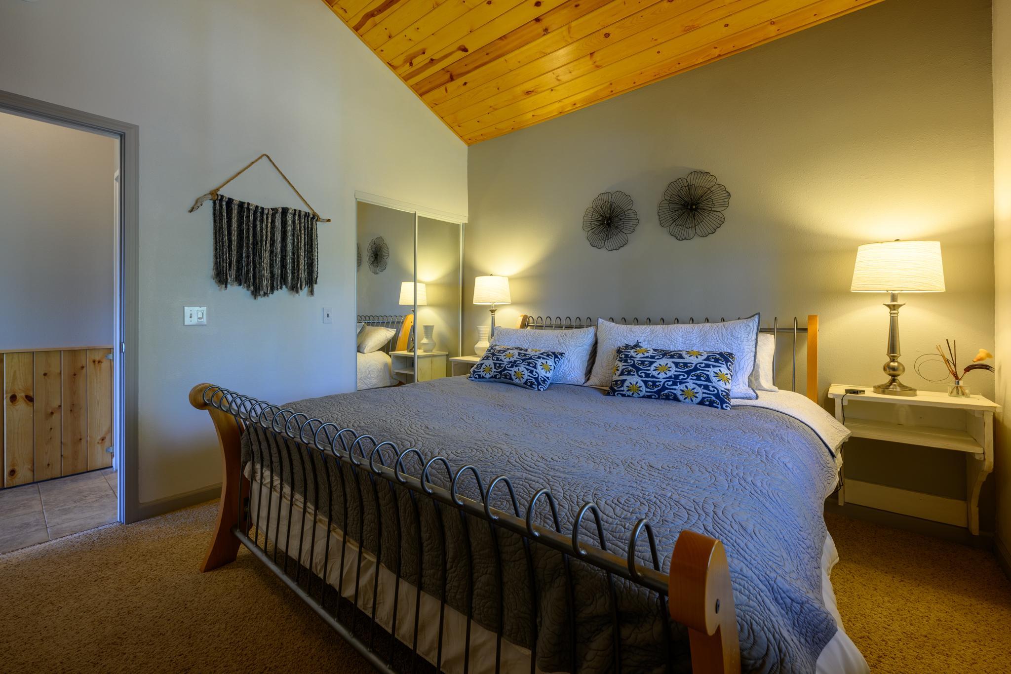 2874 Sophie Lake Road