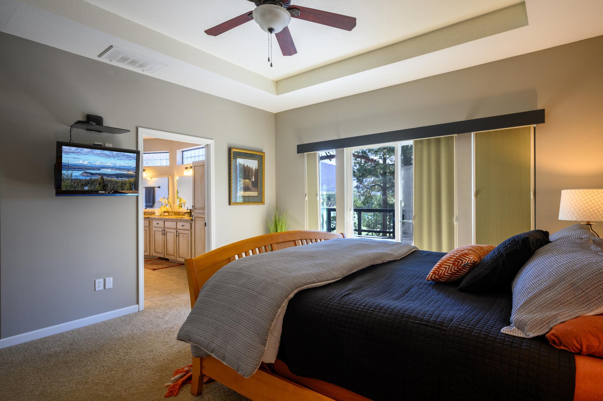 2874 Sophie Lake Road