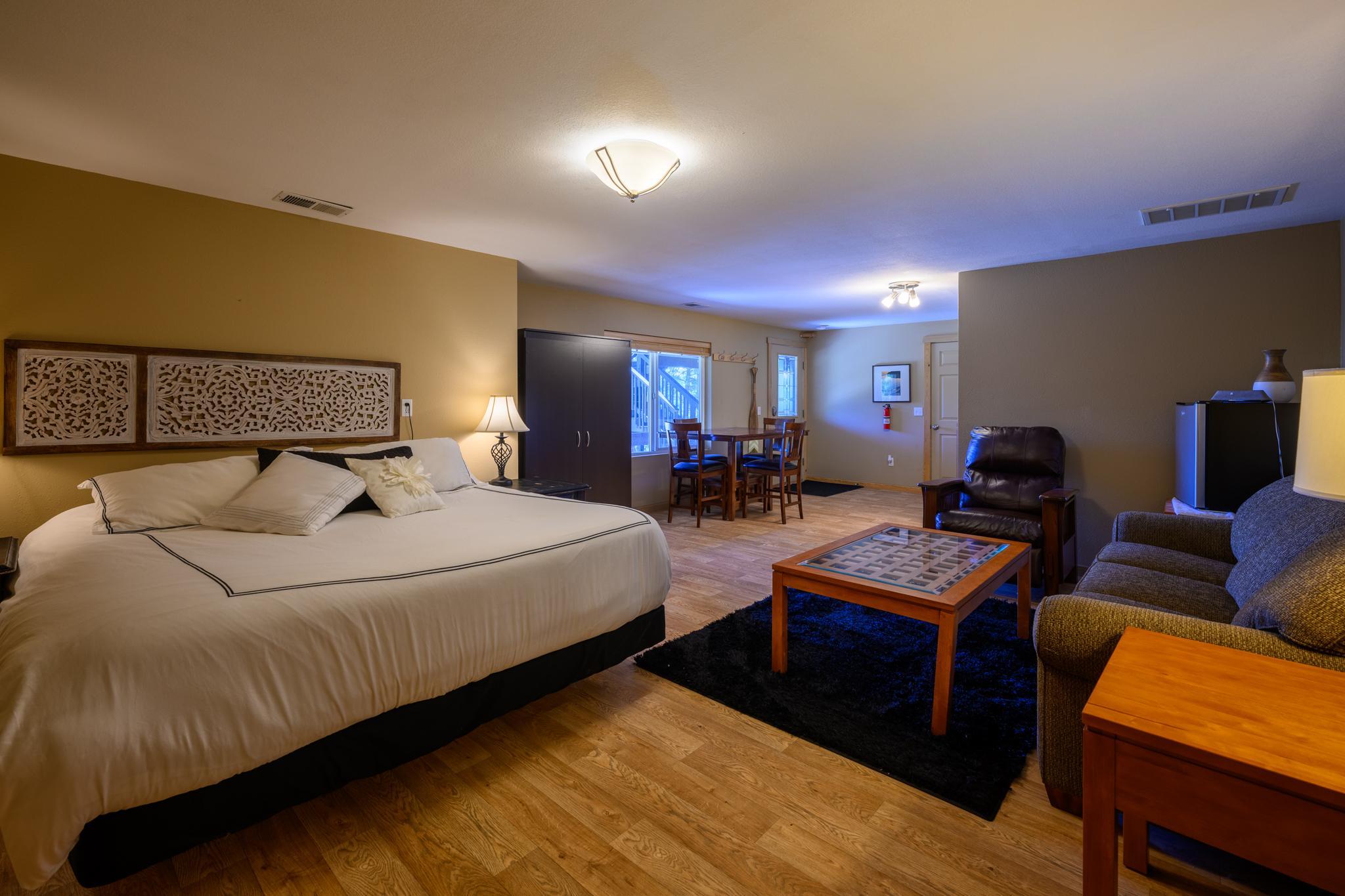 2874 Sophie Lake Road