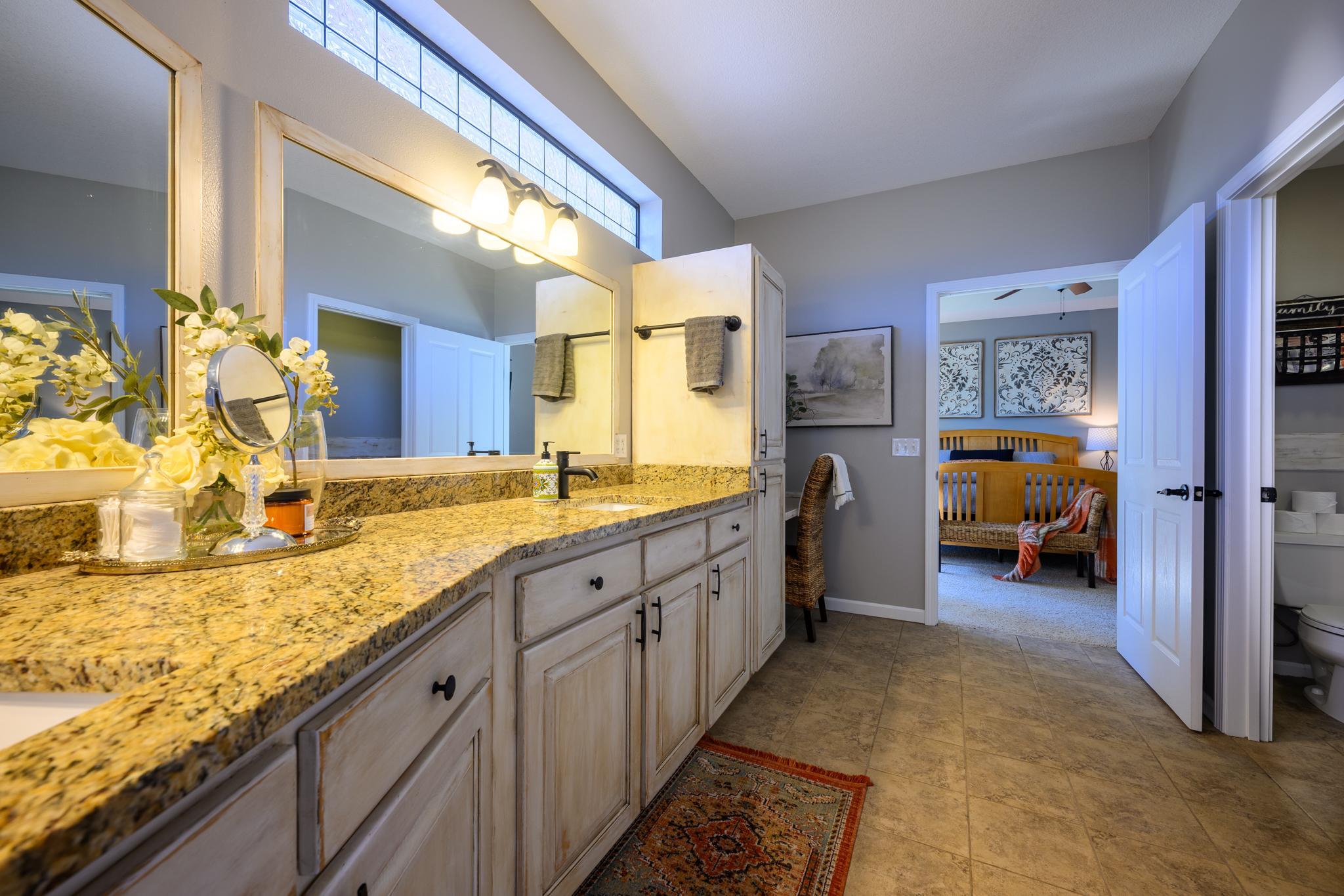 2874 Sophie Lake Road