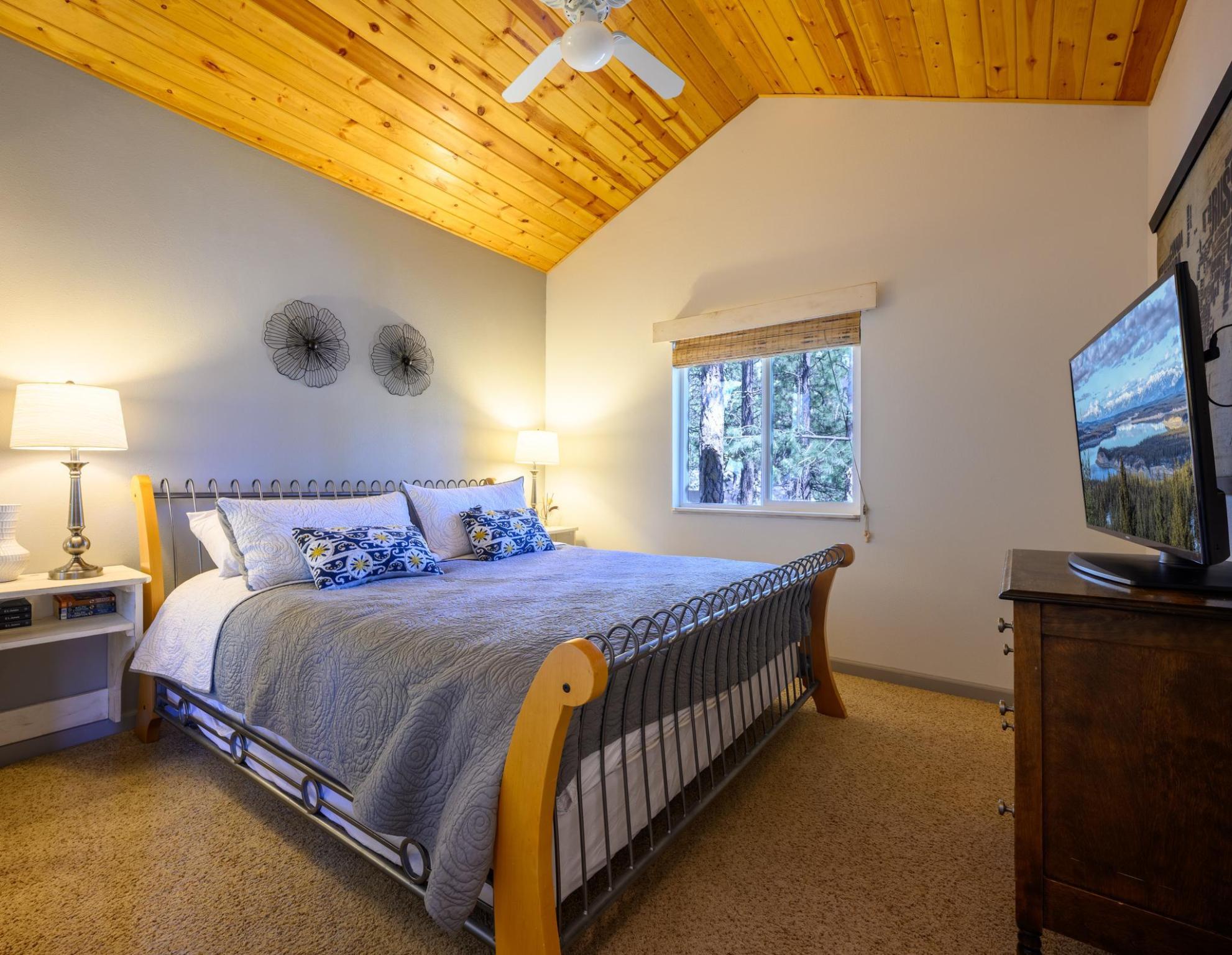 2874 Sophie Lake Road