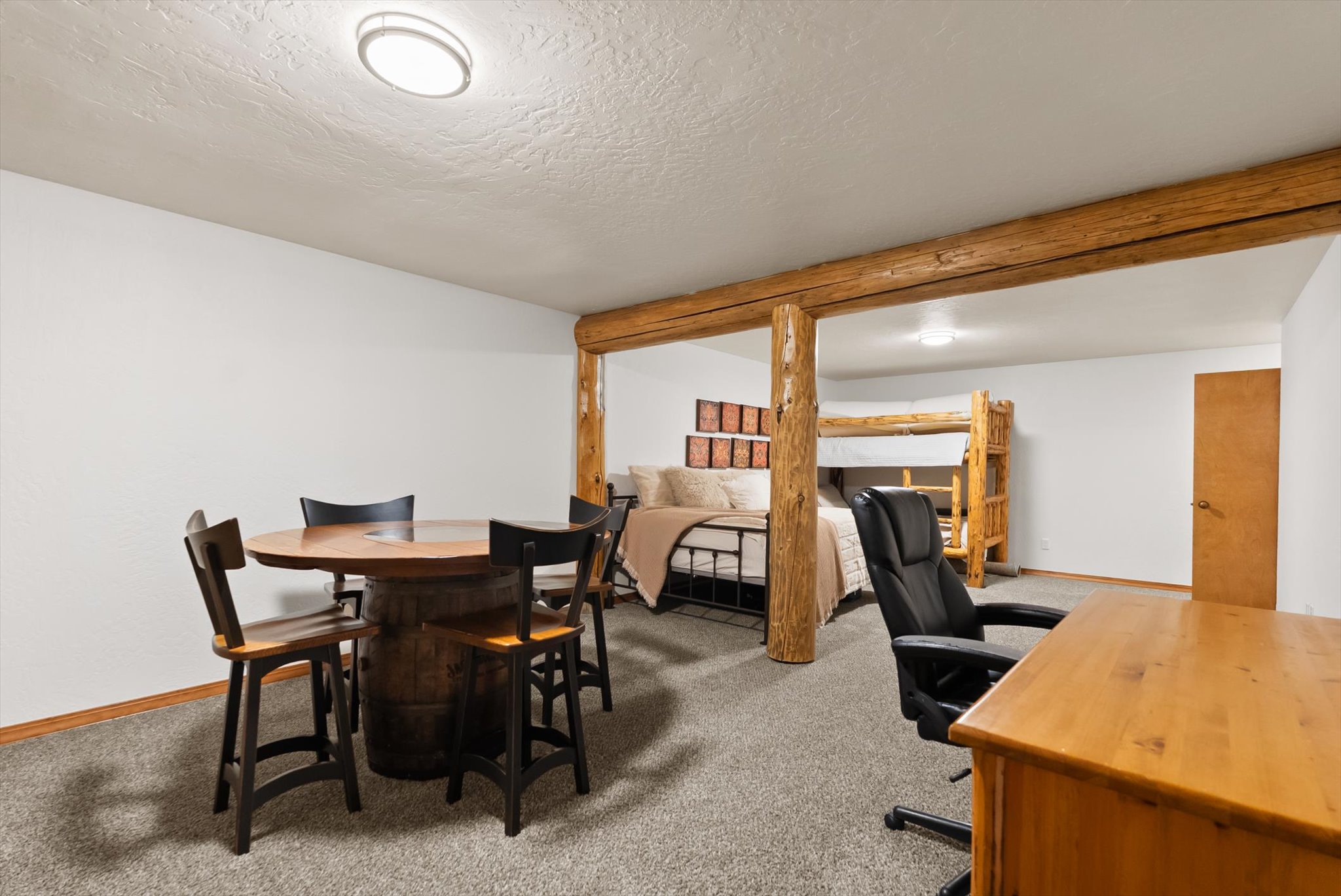 555 & 561 Twin Bridges Road