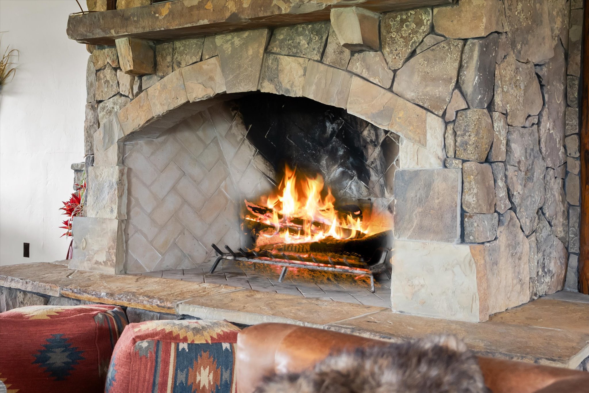 555 & 561 Twin Bridges Road