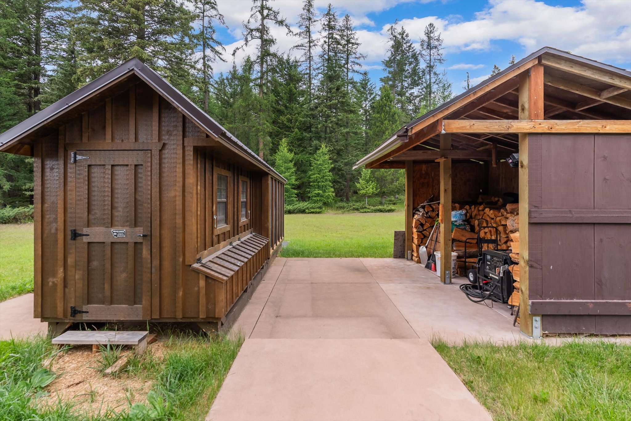 555 & 561 Twin Bridges Road