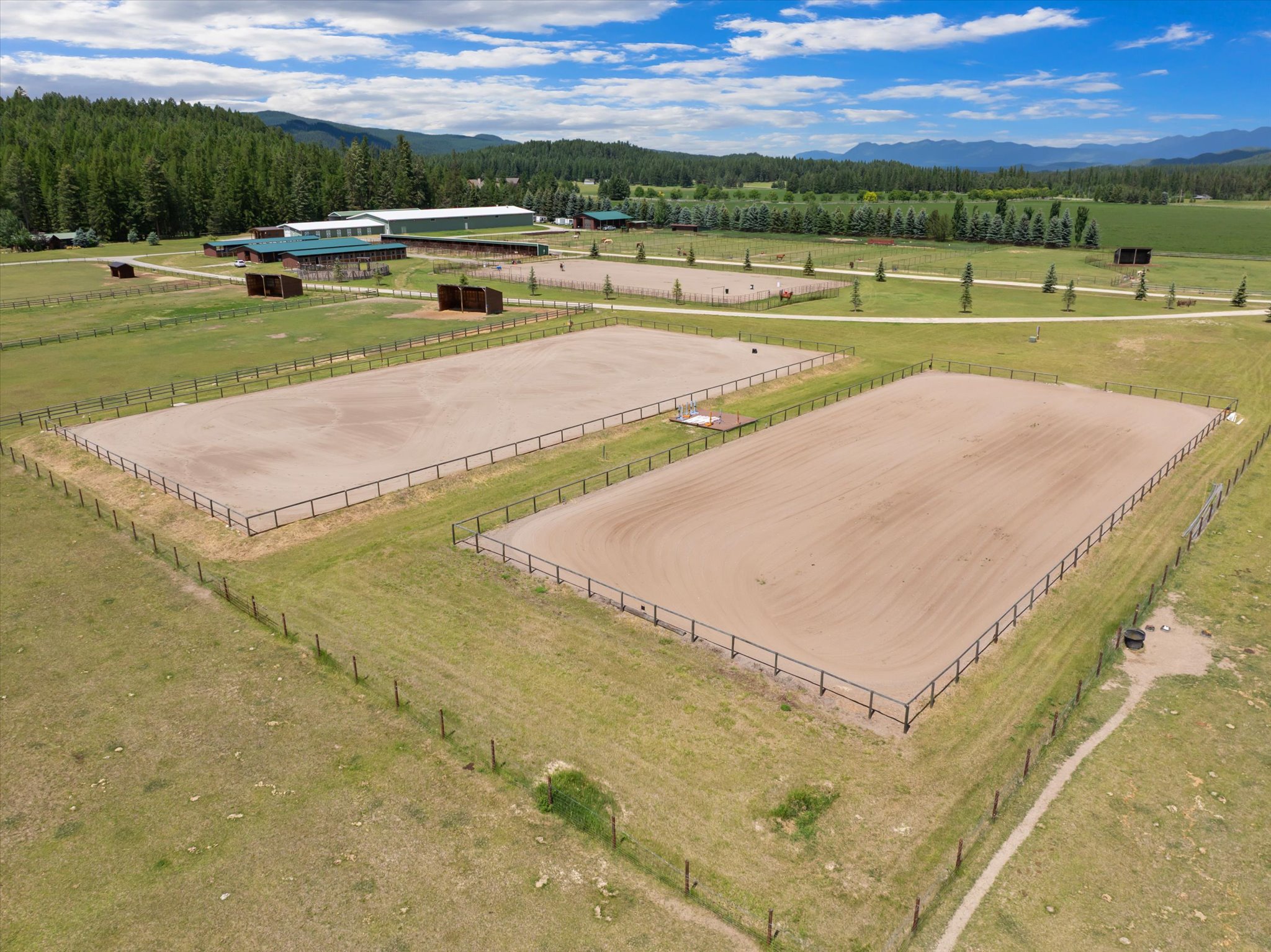 555 & 561 Twin Bridges Road