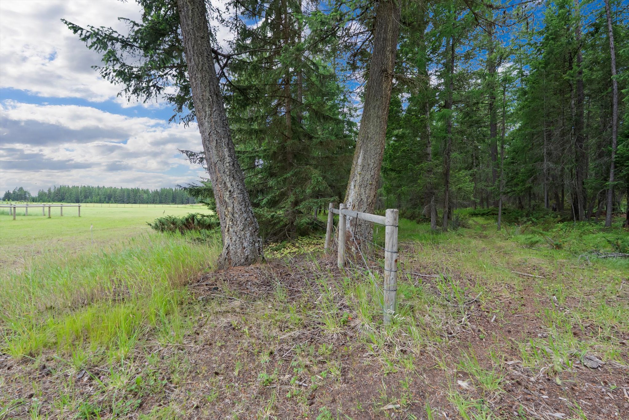 555 & 561 Twin Bridges Road