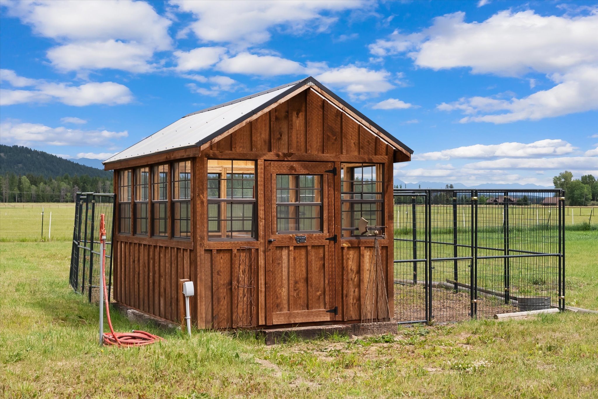 555 & 561 Twin Bridges Road