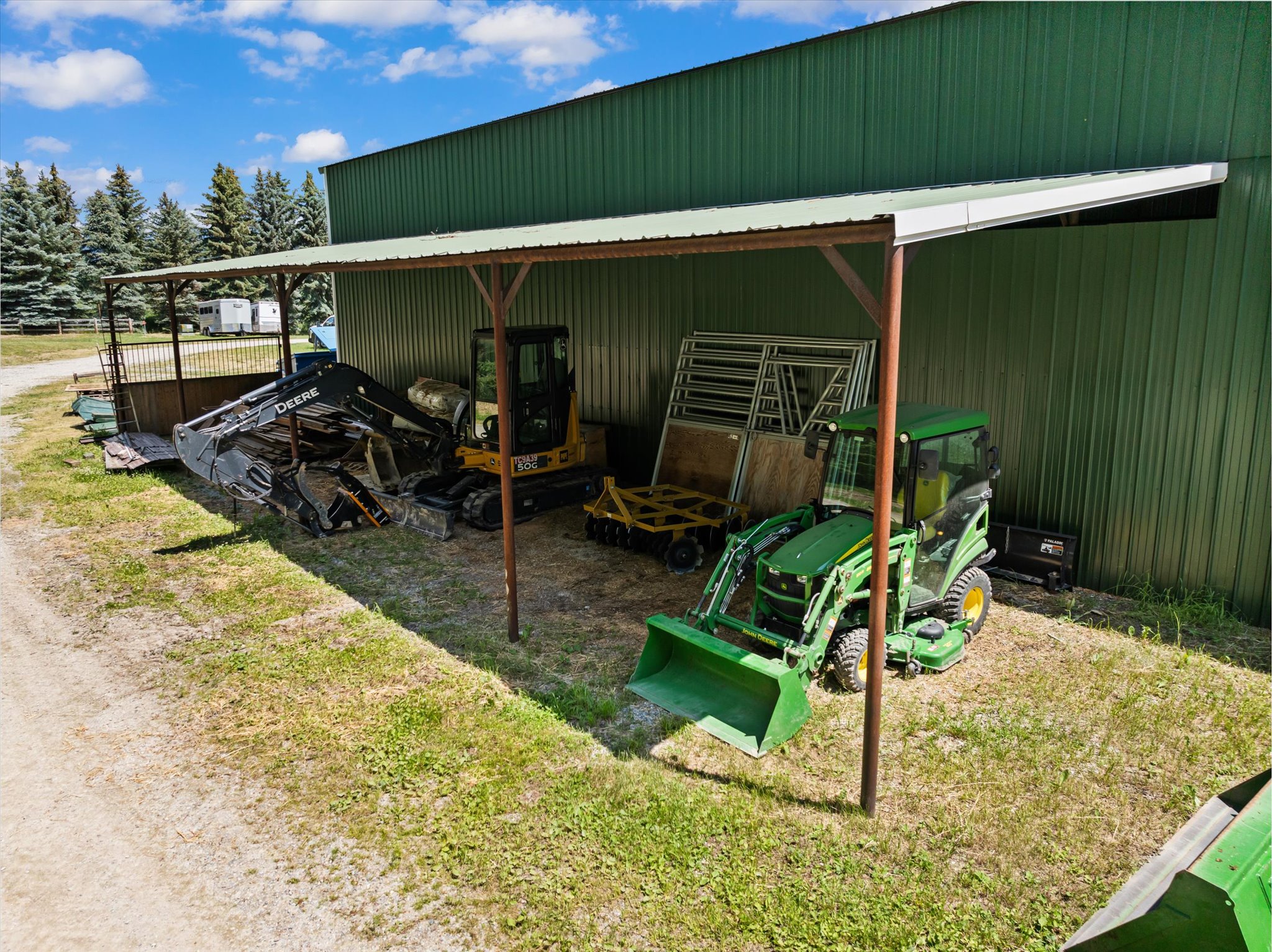 555 & 561 Twin Bridges Road