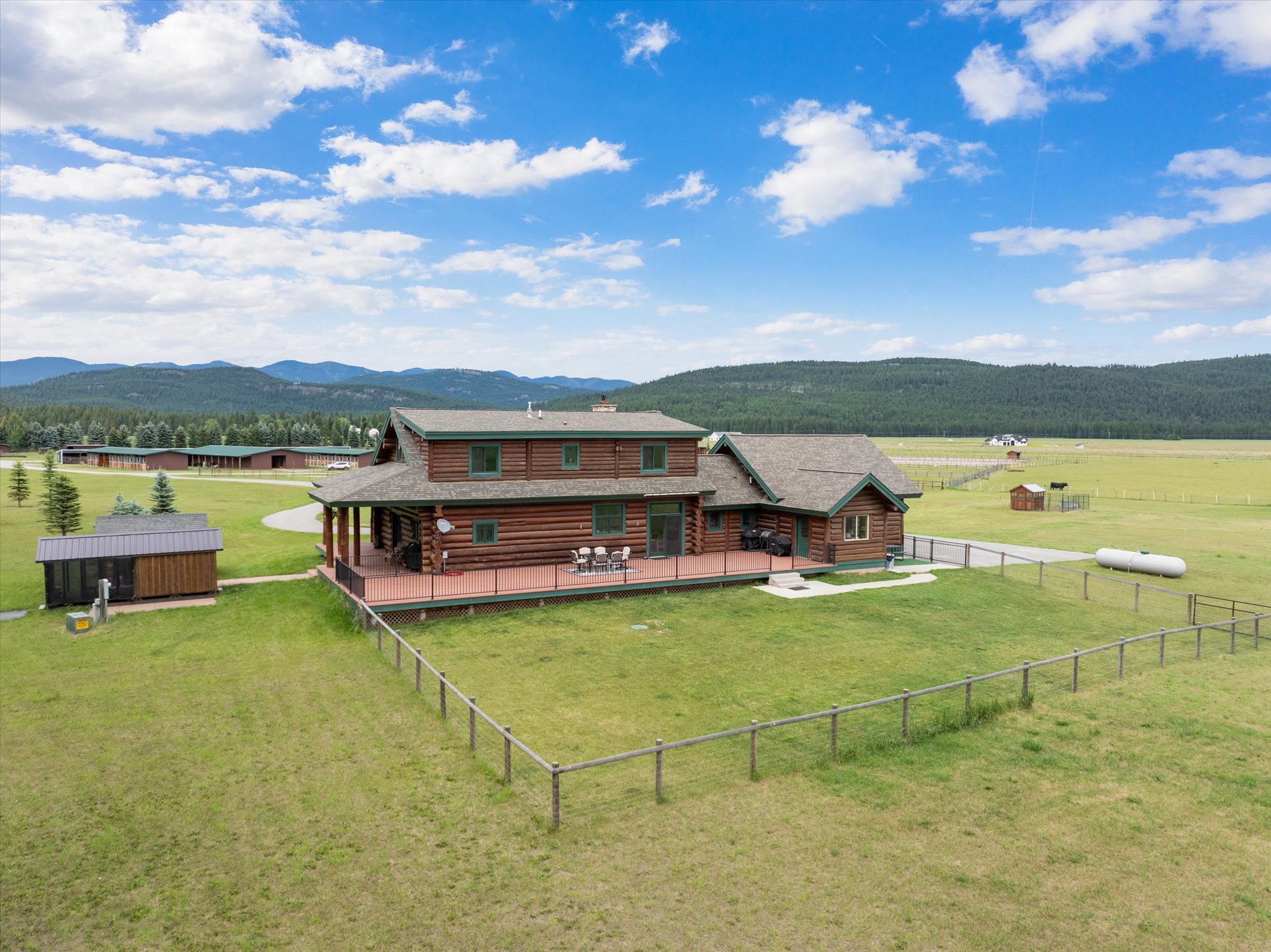 555 & 561 Twin Bridges Road