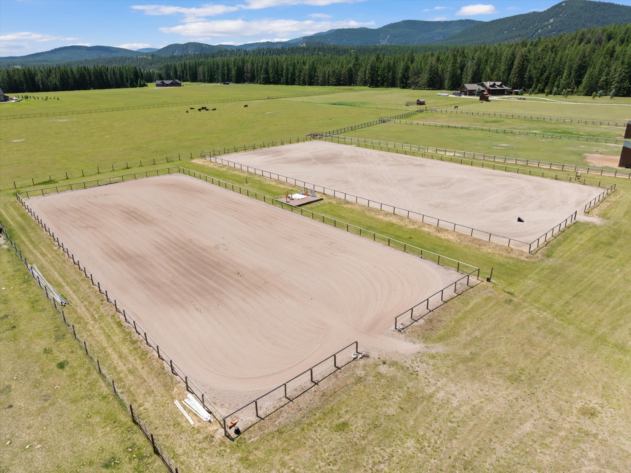 555 & 561 Twin Bridges Road