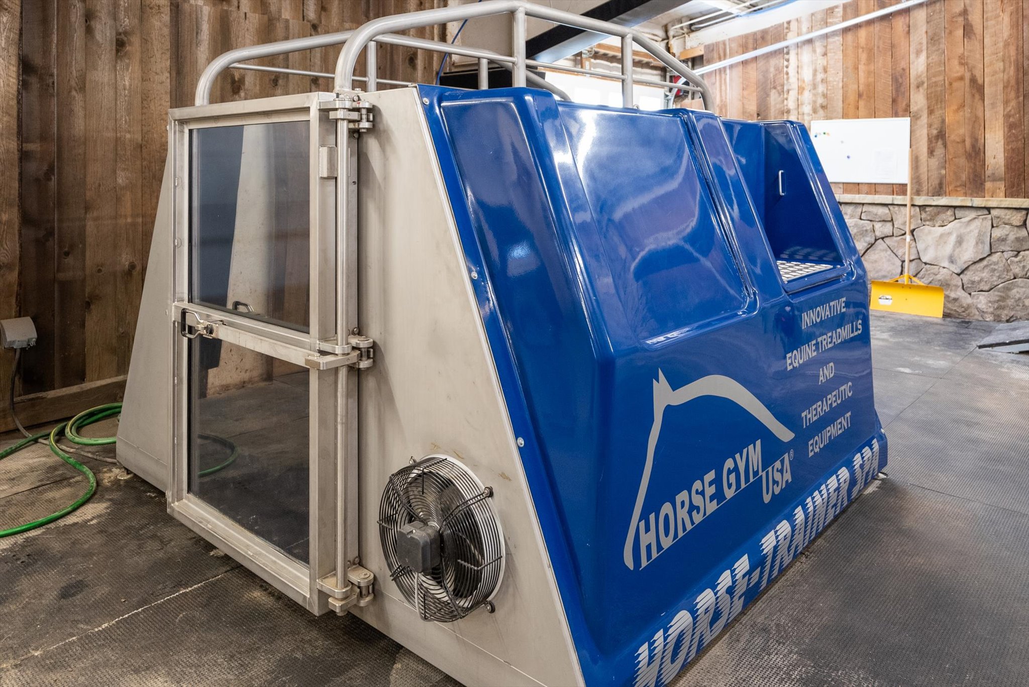 555 & 561 Twin Bridges Road