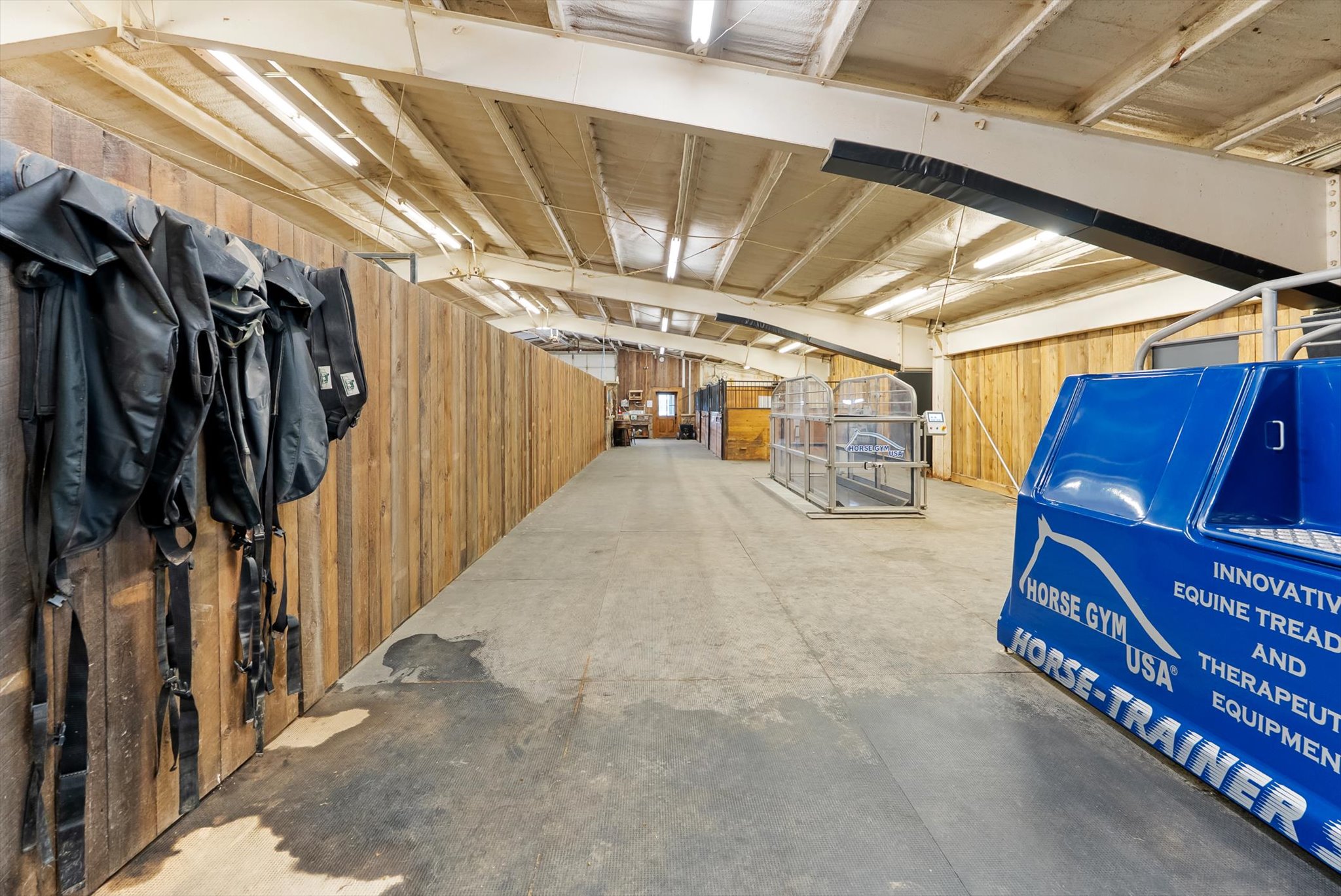 555 & 561 Twin Bridges Road