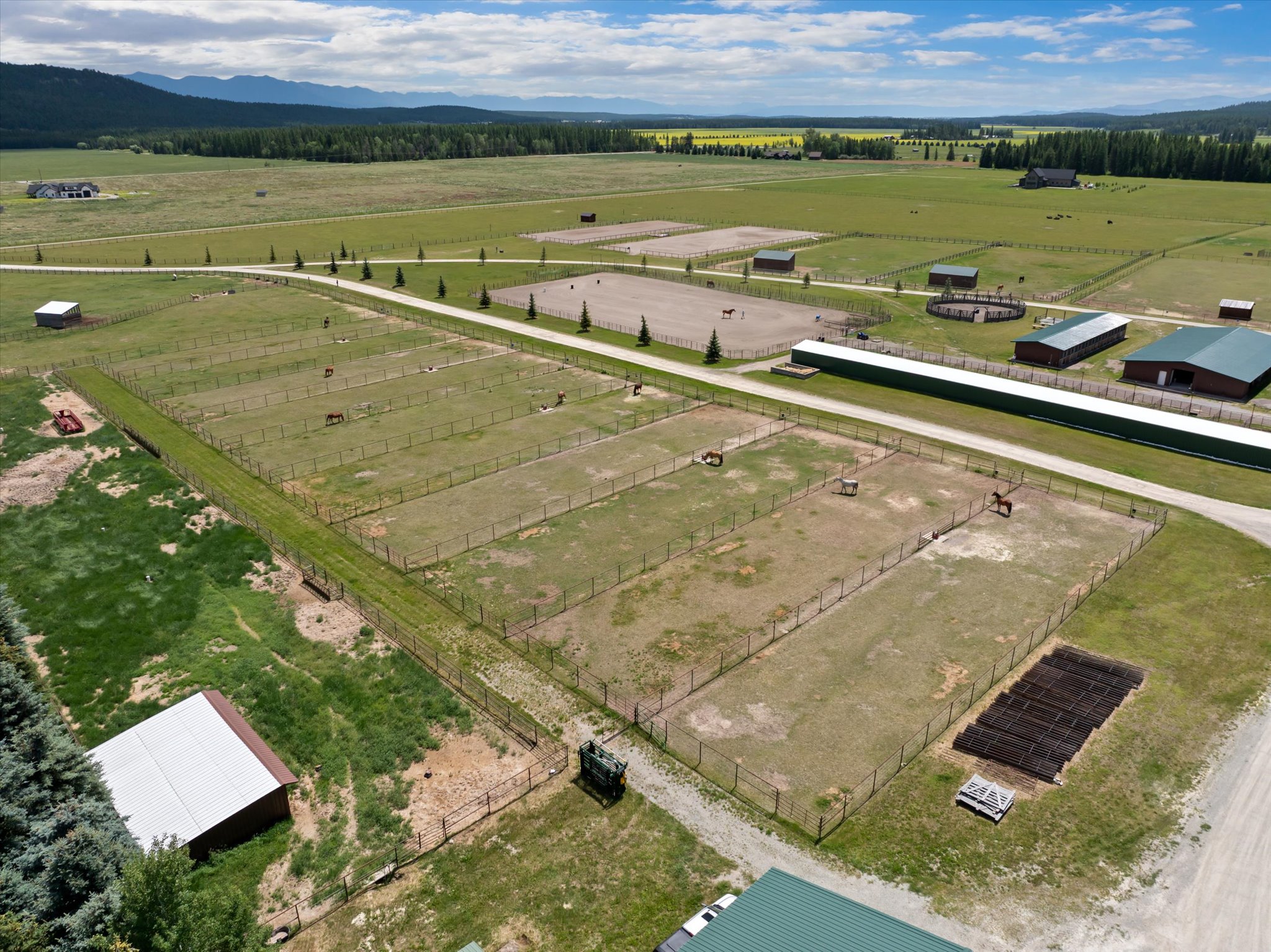 555 & 561 Twin Bridges Road