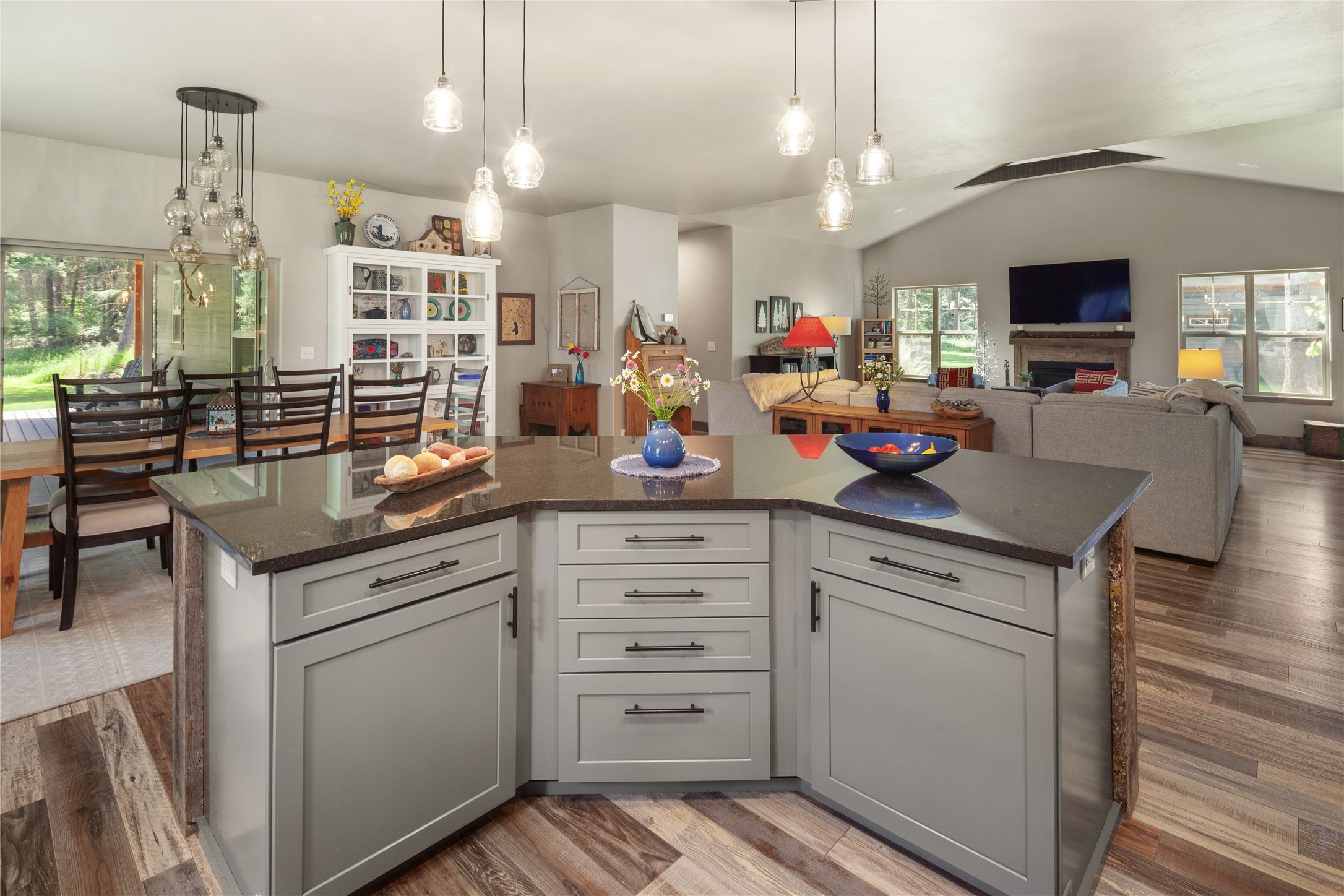 1231 Timber Ridge Court