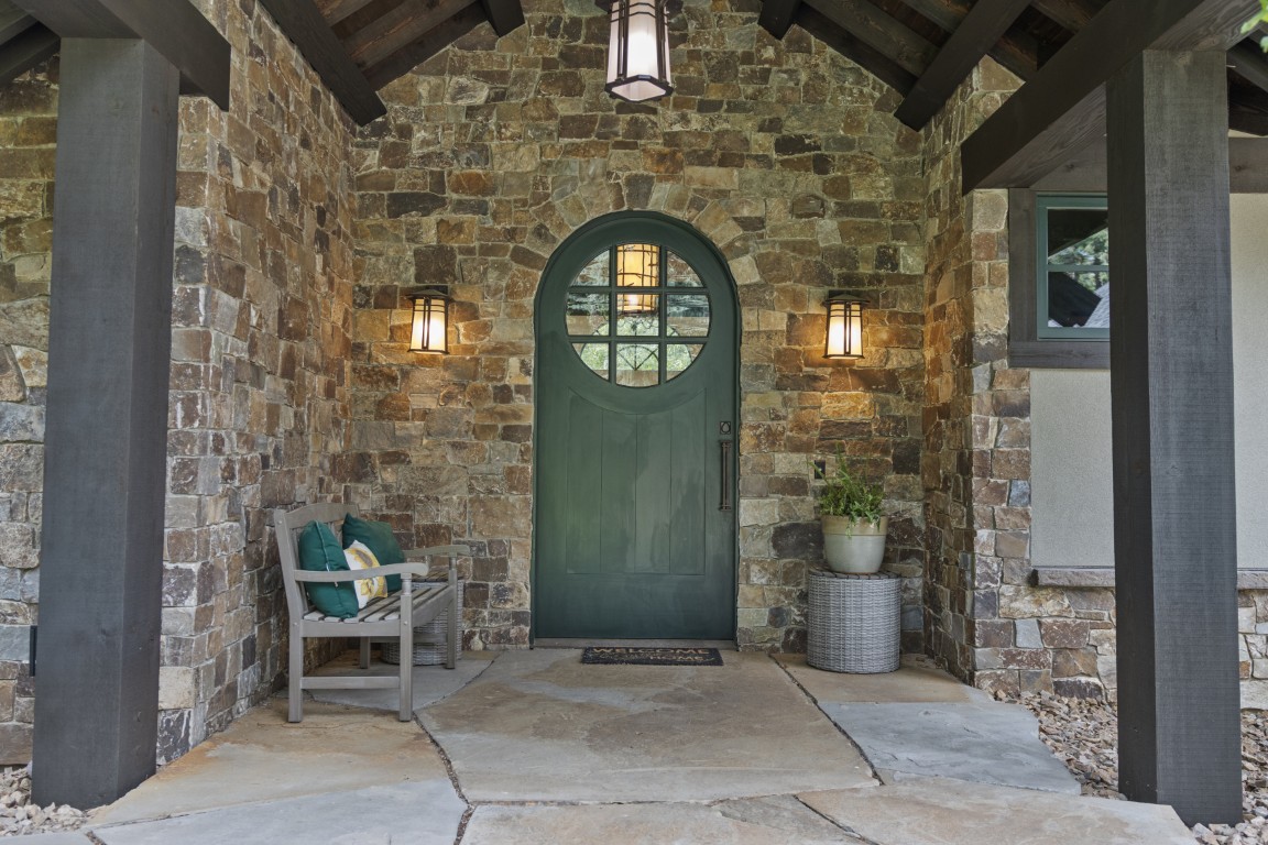 1 Ridge Crest Court