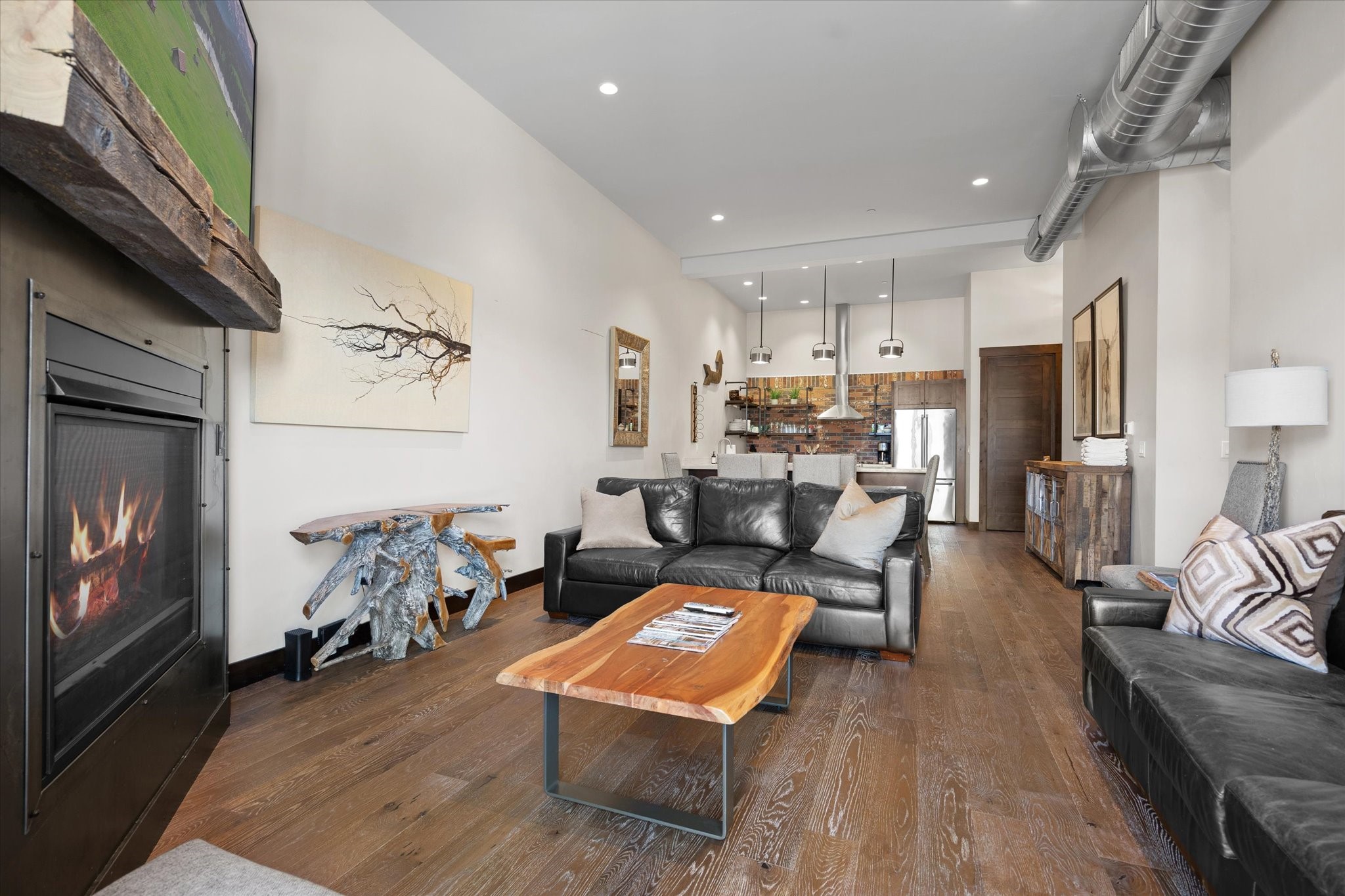 214 E 2nd Street 301