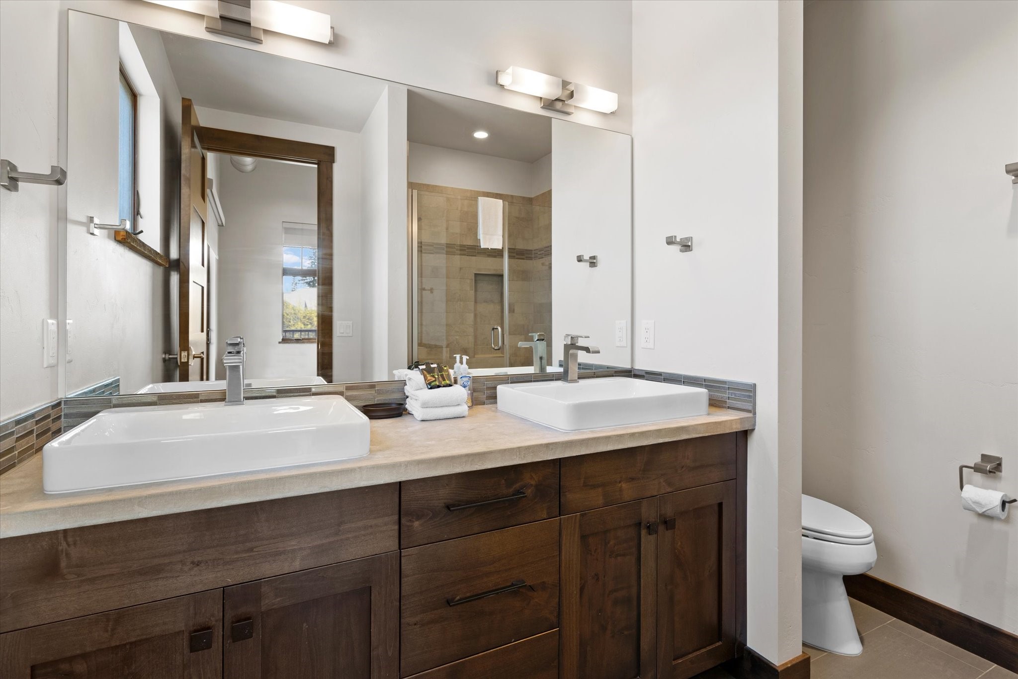 214 E 2nd Street 301