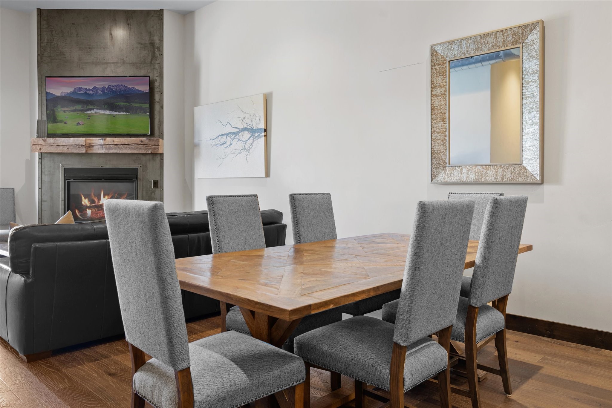 214 E 2nd Street 301