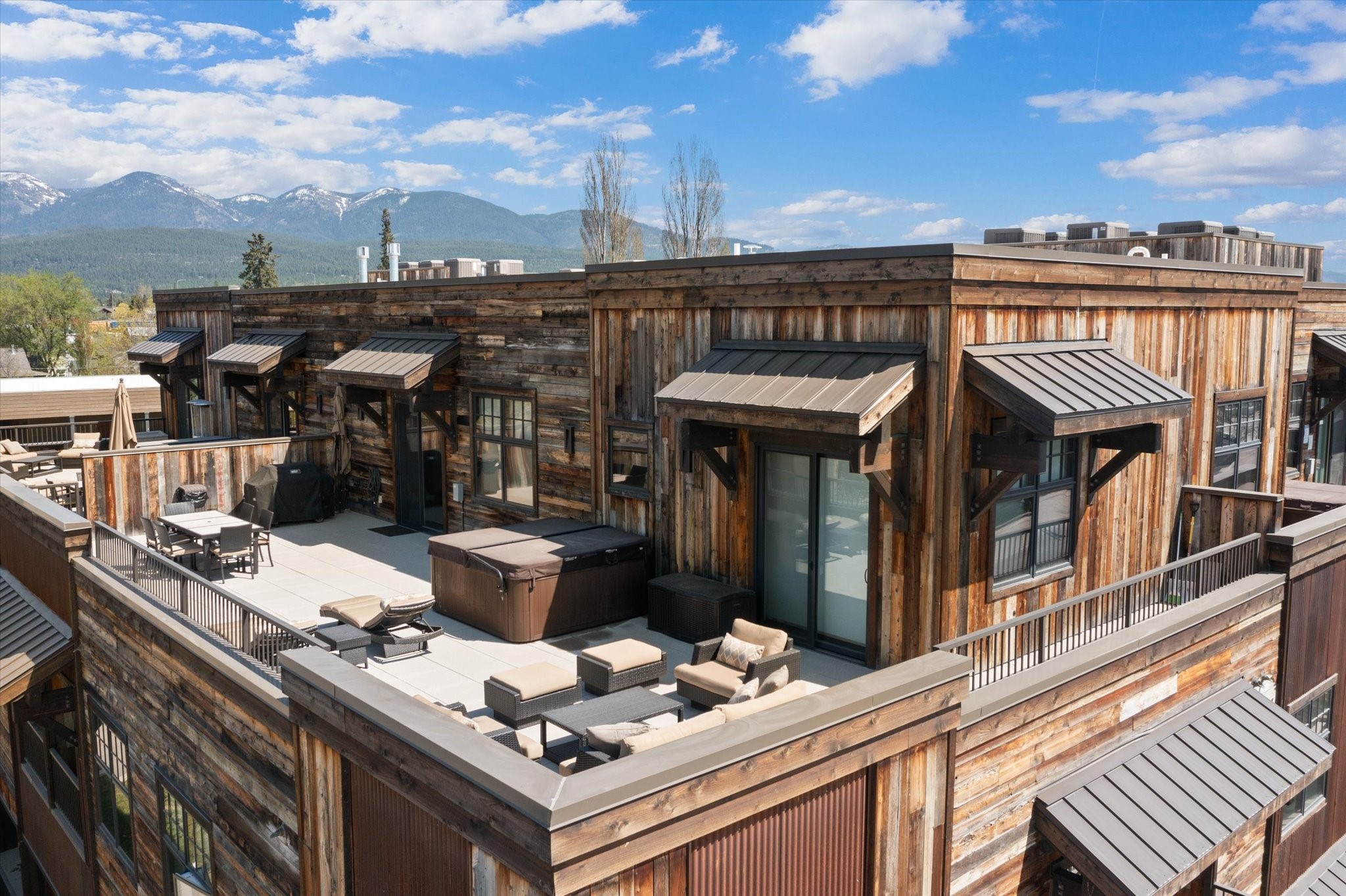 214 E 2nd Street 301