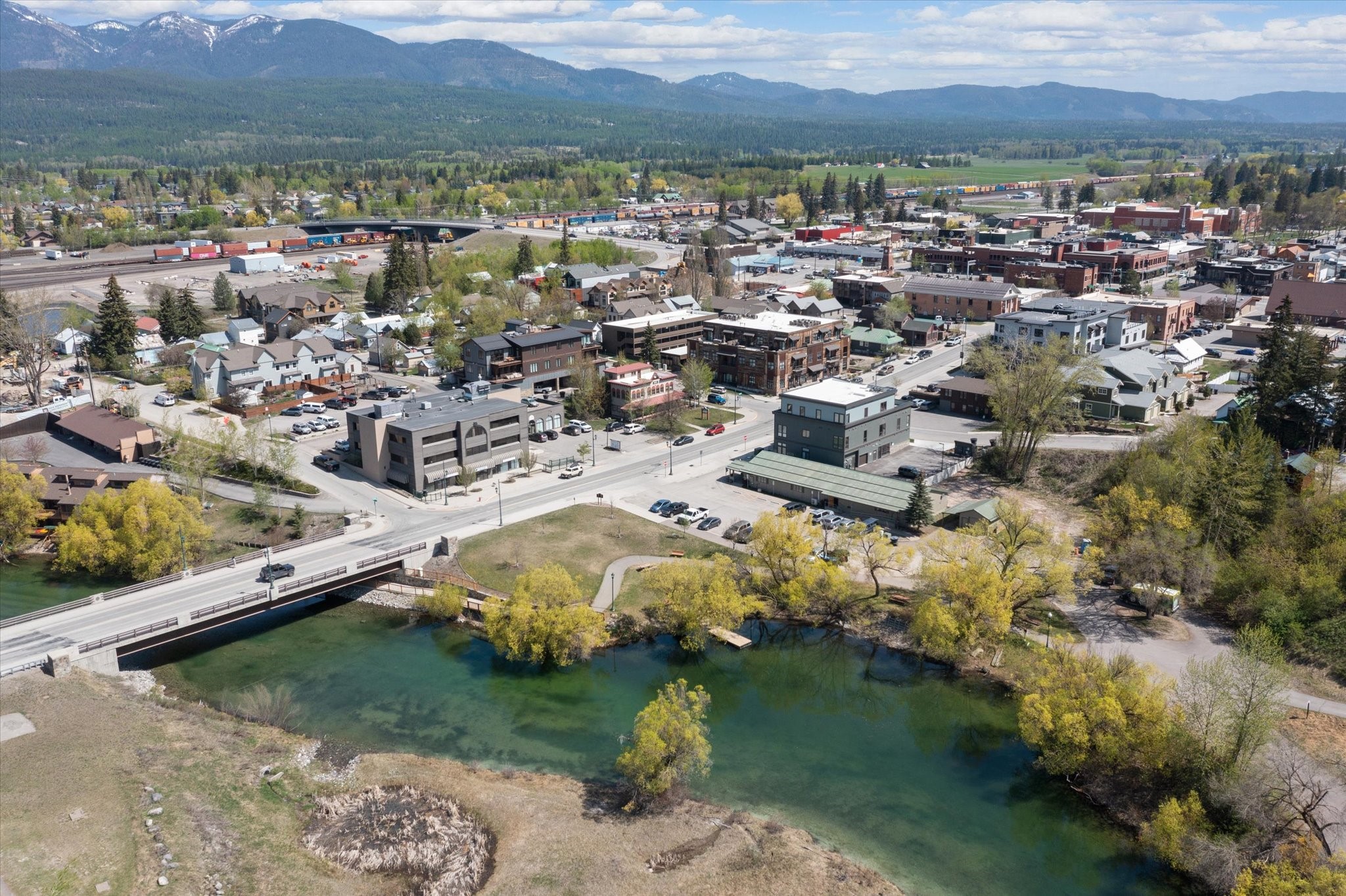 214 E 2nd Street 301