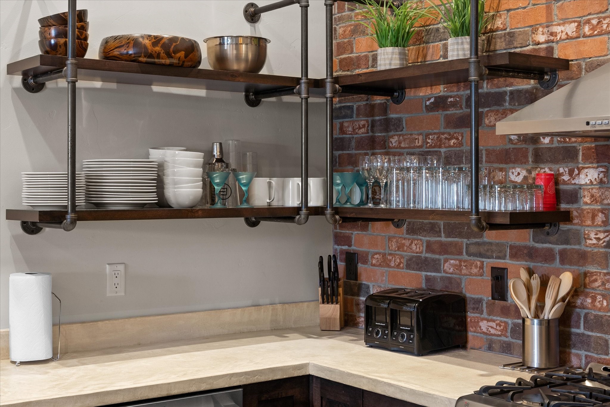 214 E 2nd Street 301