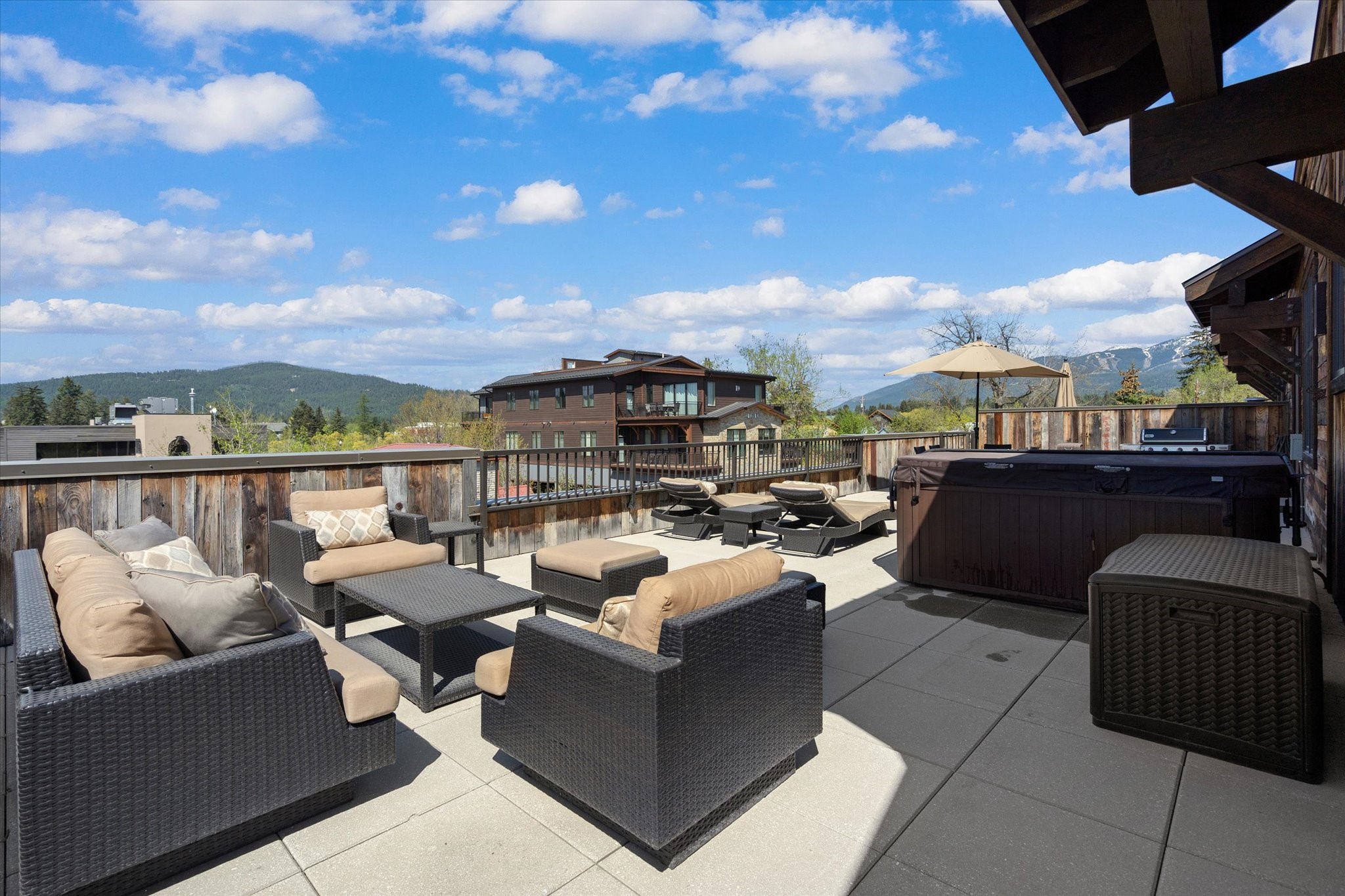 214 E 2nd Street 301