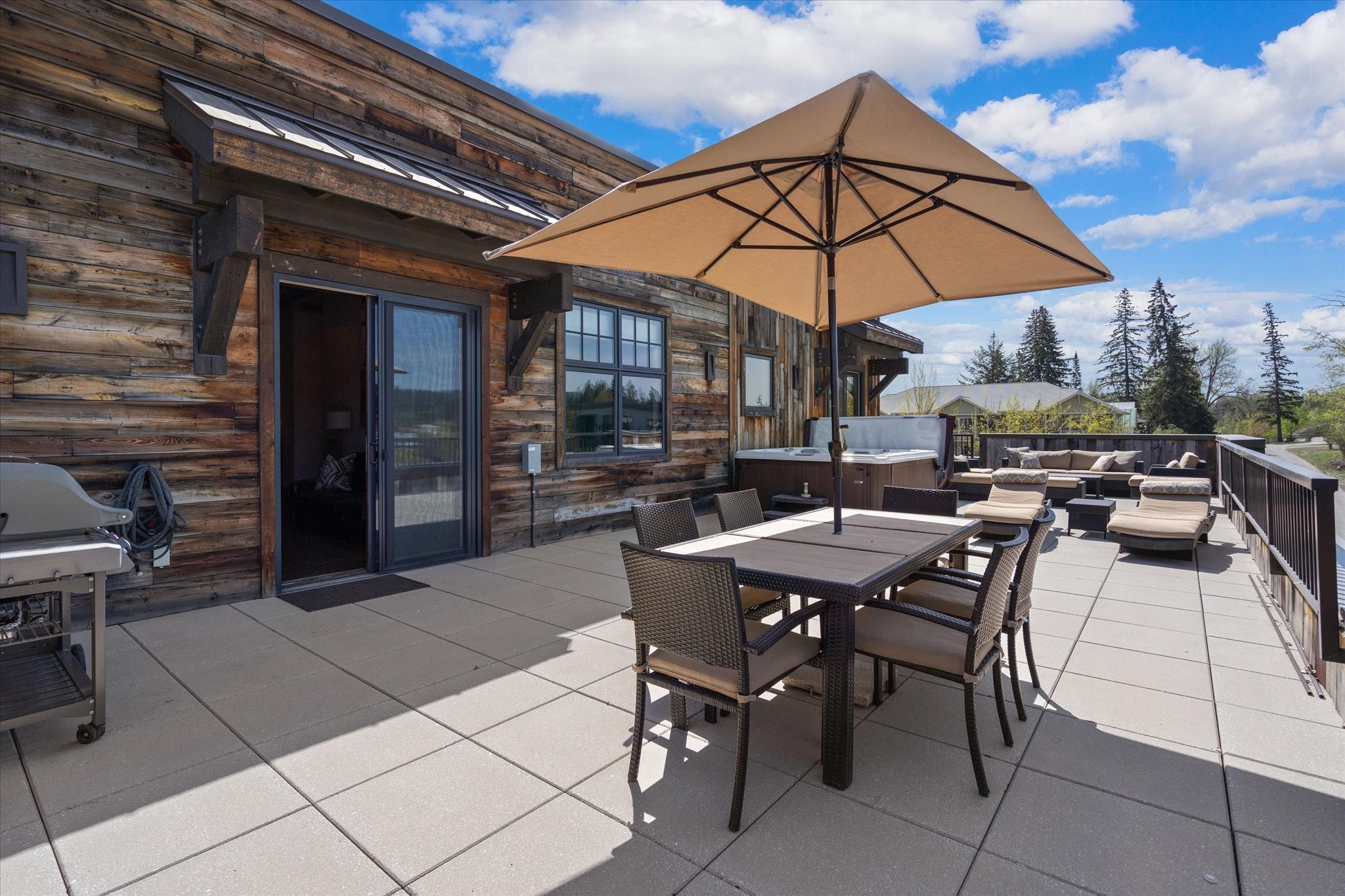 214 E 2nd Street 301