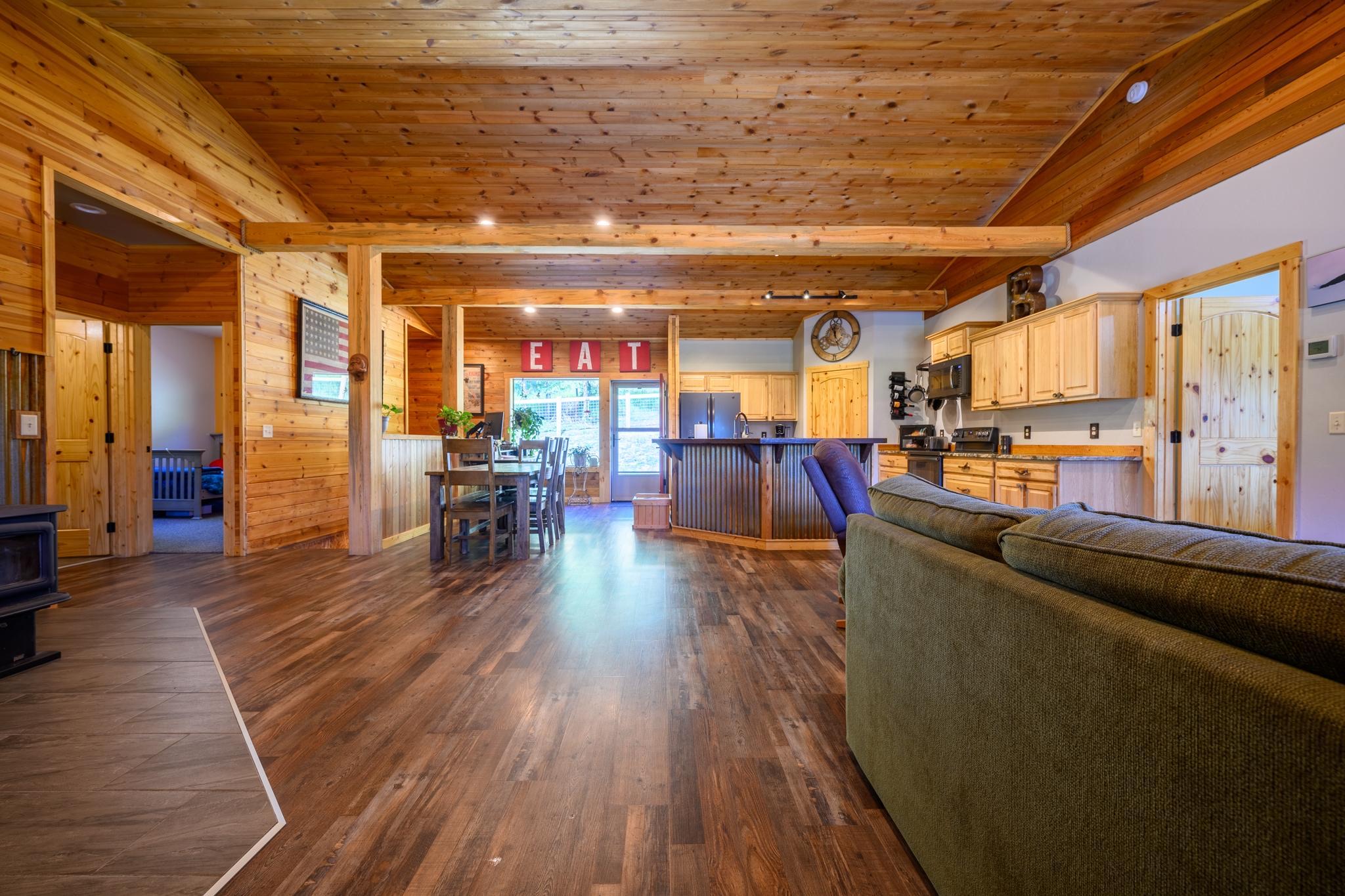 548 Spruce Hollow Trail