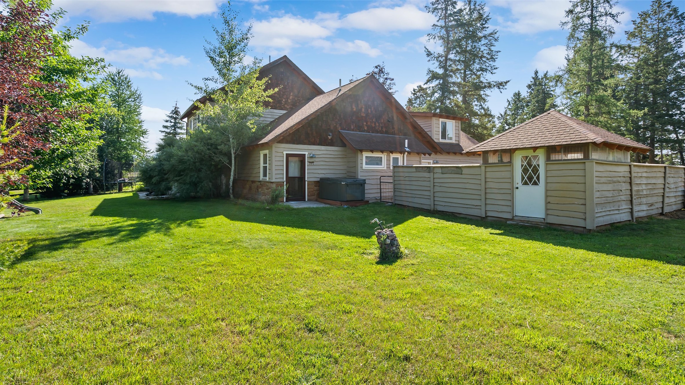1086 Cowboy Way
