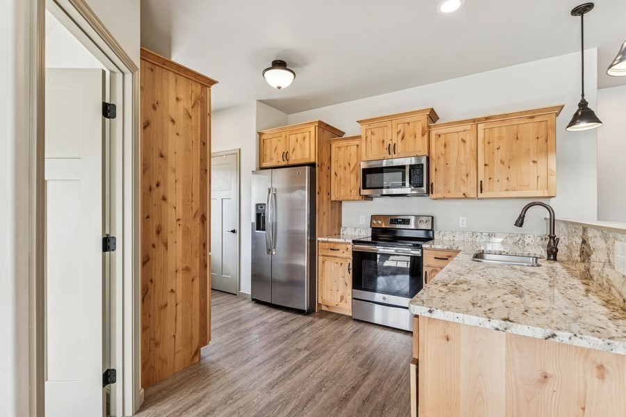 240 E Nicklaus Avenue