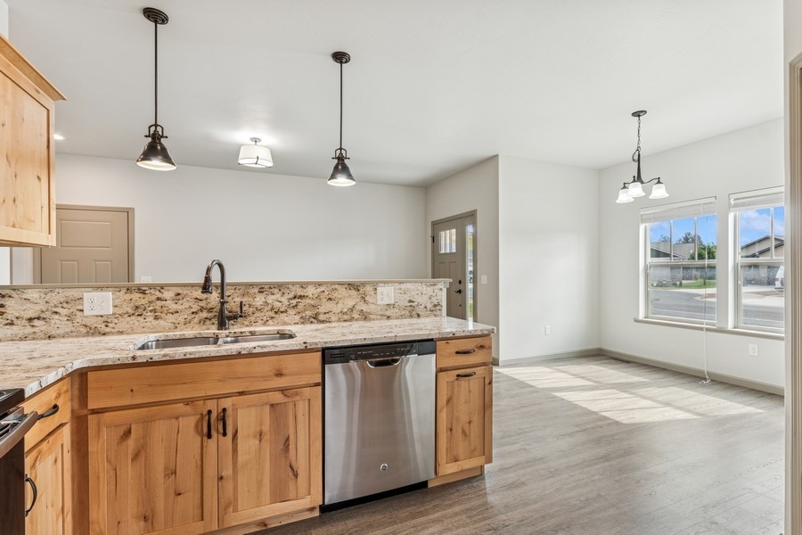 240 E Nicklaus Avenue