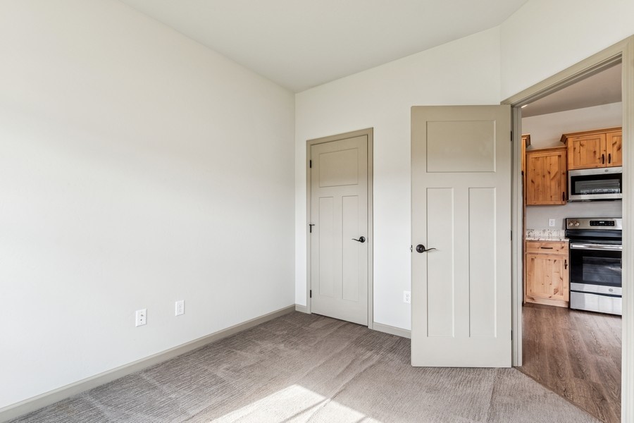 240 E Nicklaus Avenue