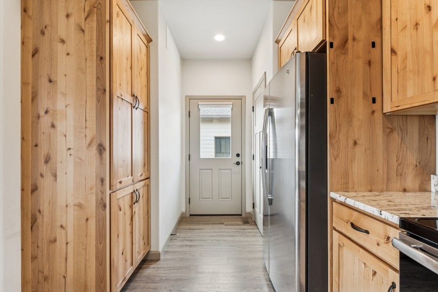 240 E Nicklaus Avenue