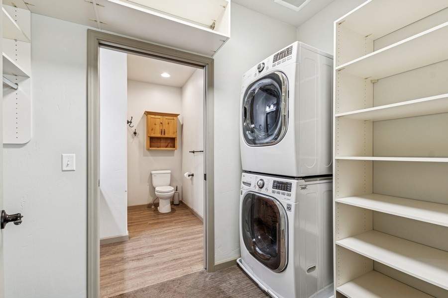 240 E Nicklaus Avenue