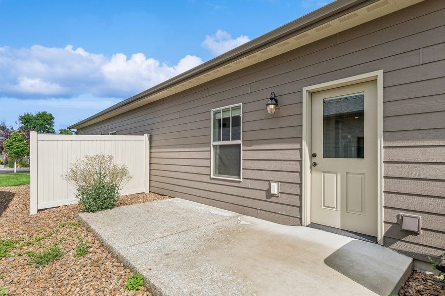 240 E Nicklaus Avenue