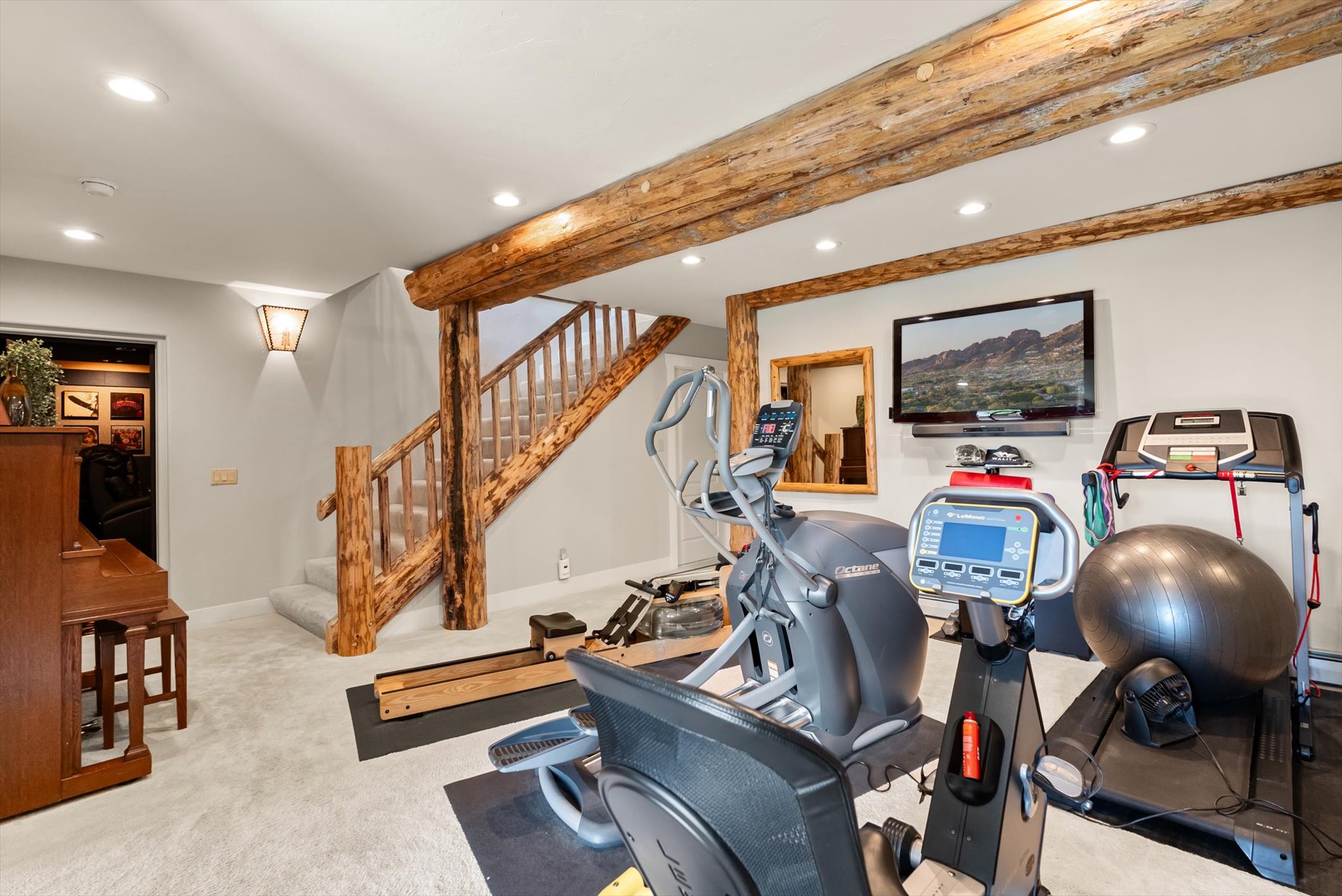 832 Cantrell Court