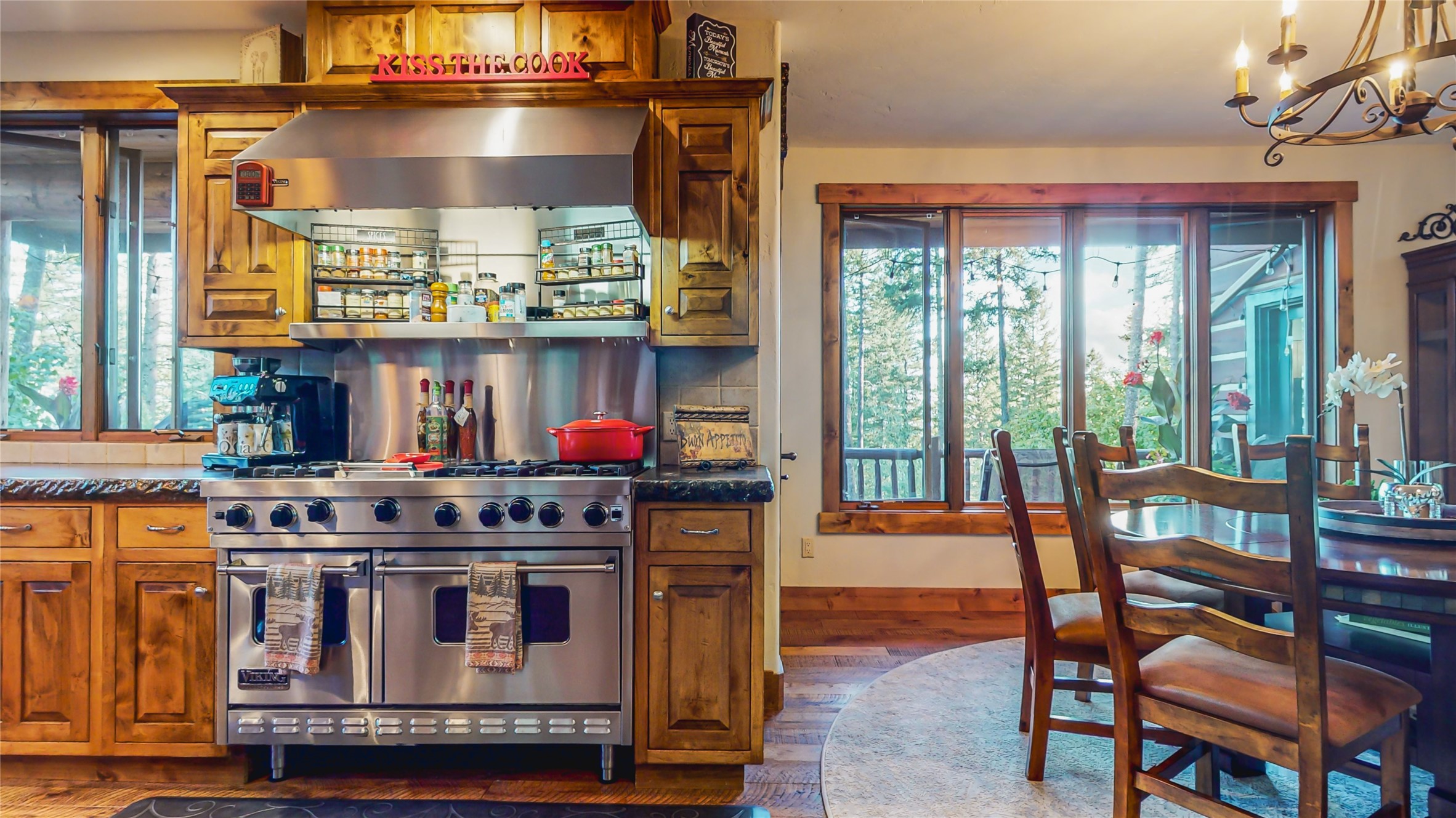 832 Cantrell Court