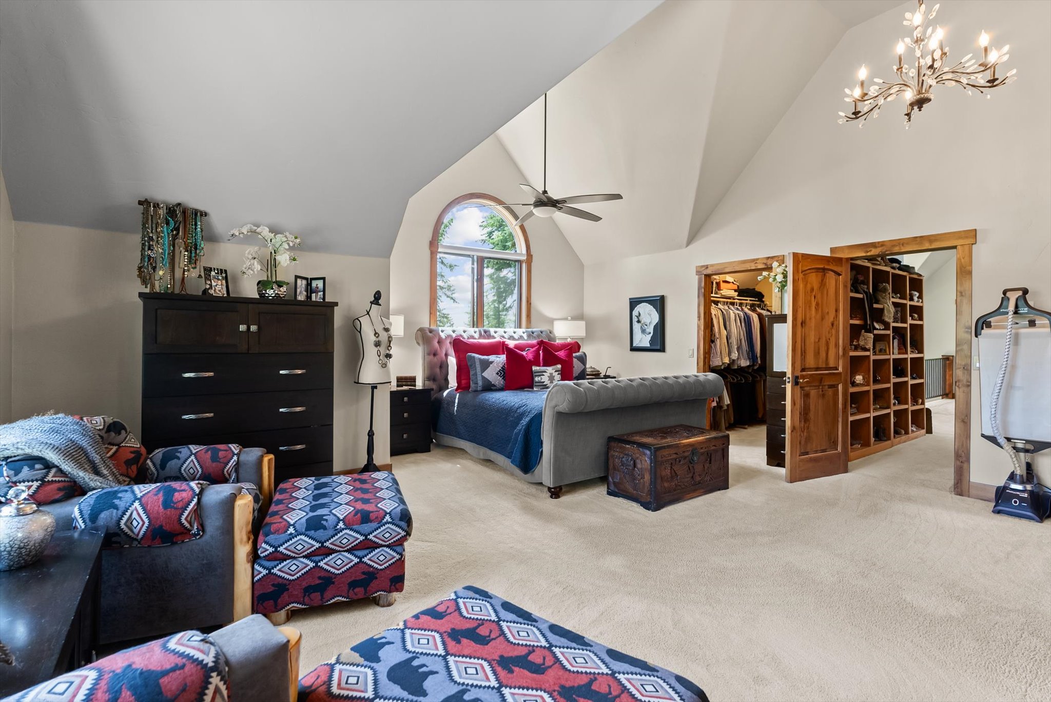 832 Cantrell Court