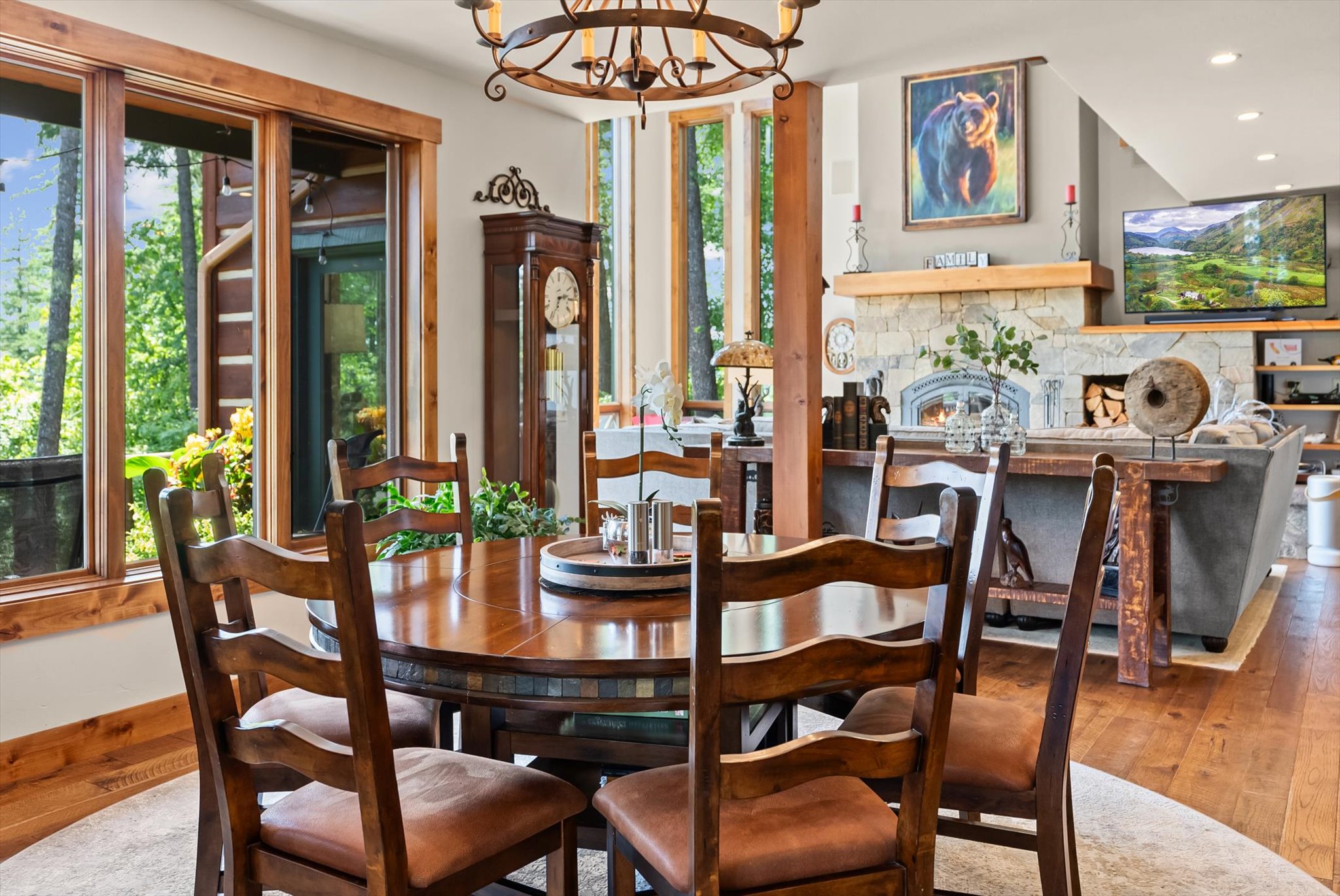 832 Cantrell Court