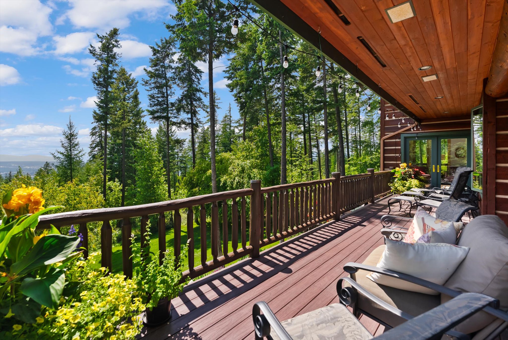 832 Cantrell Court