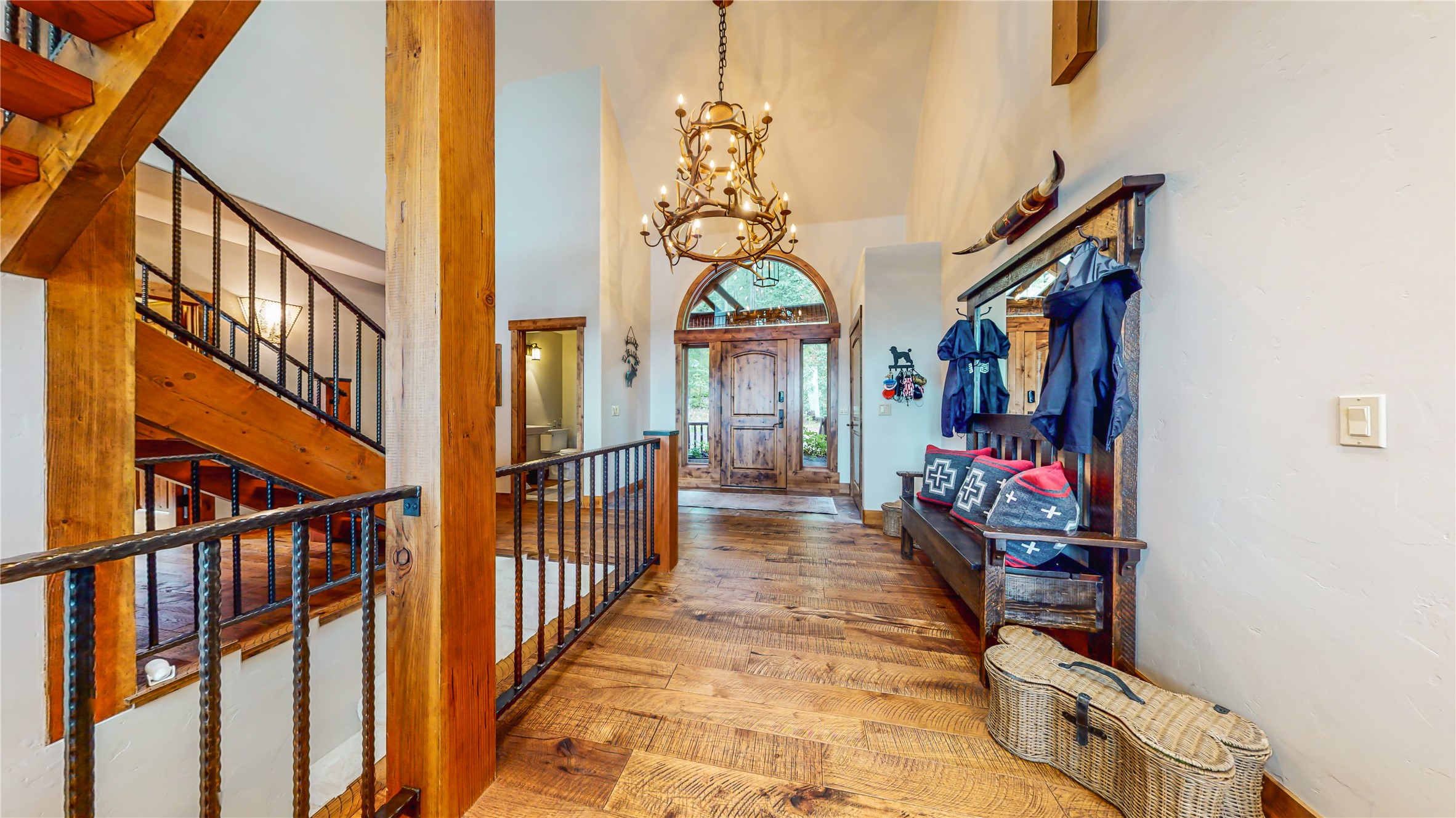 832 Cantrell Court