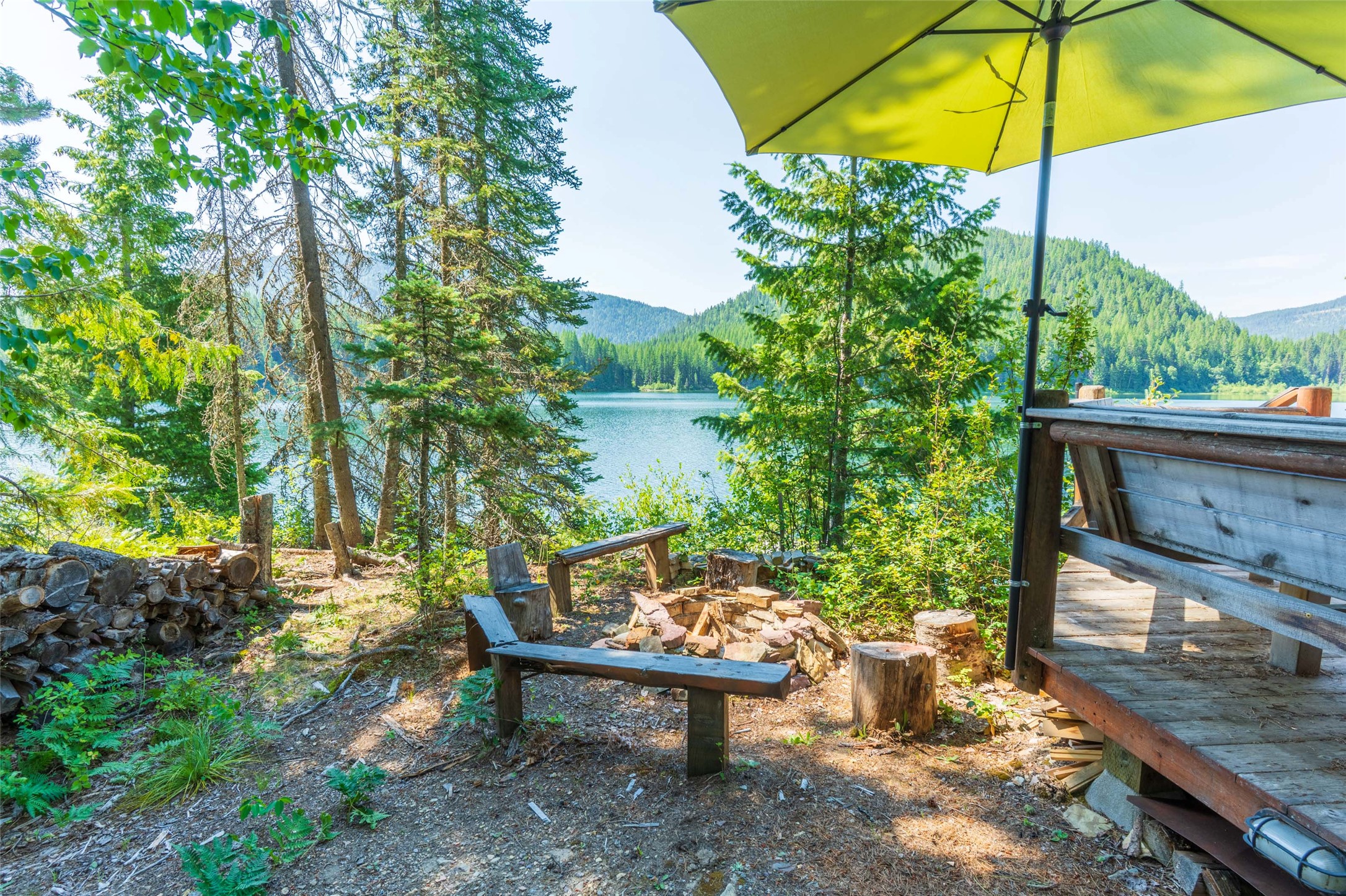 1050/1056 Lake Drive