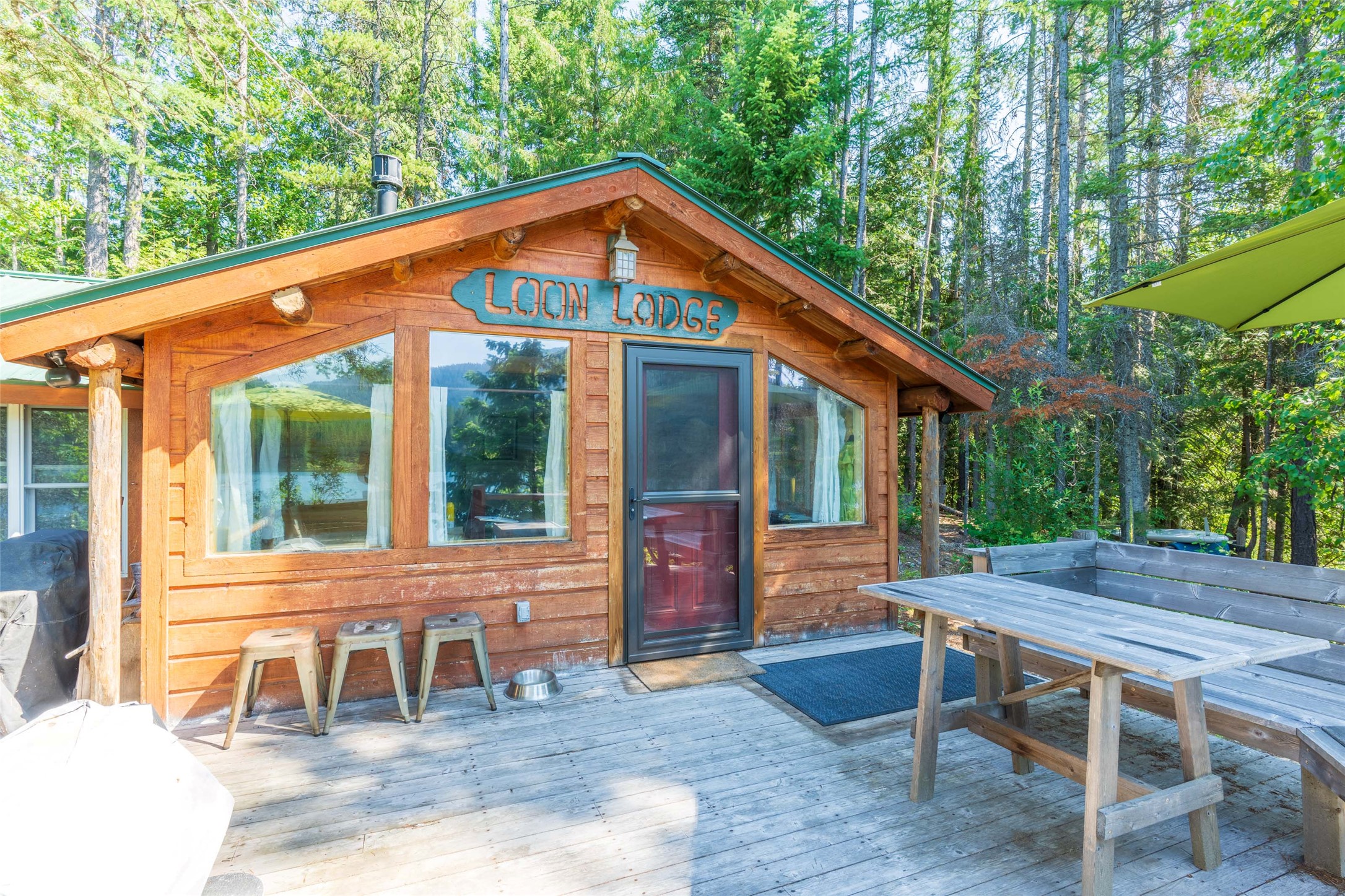 1050/1056 Lake Drive