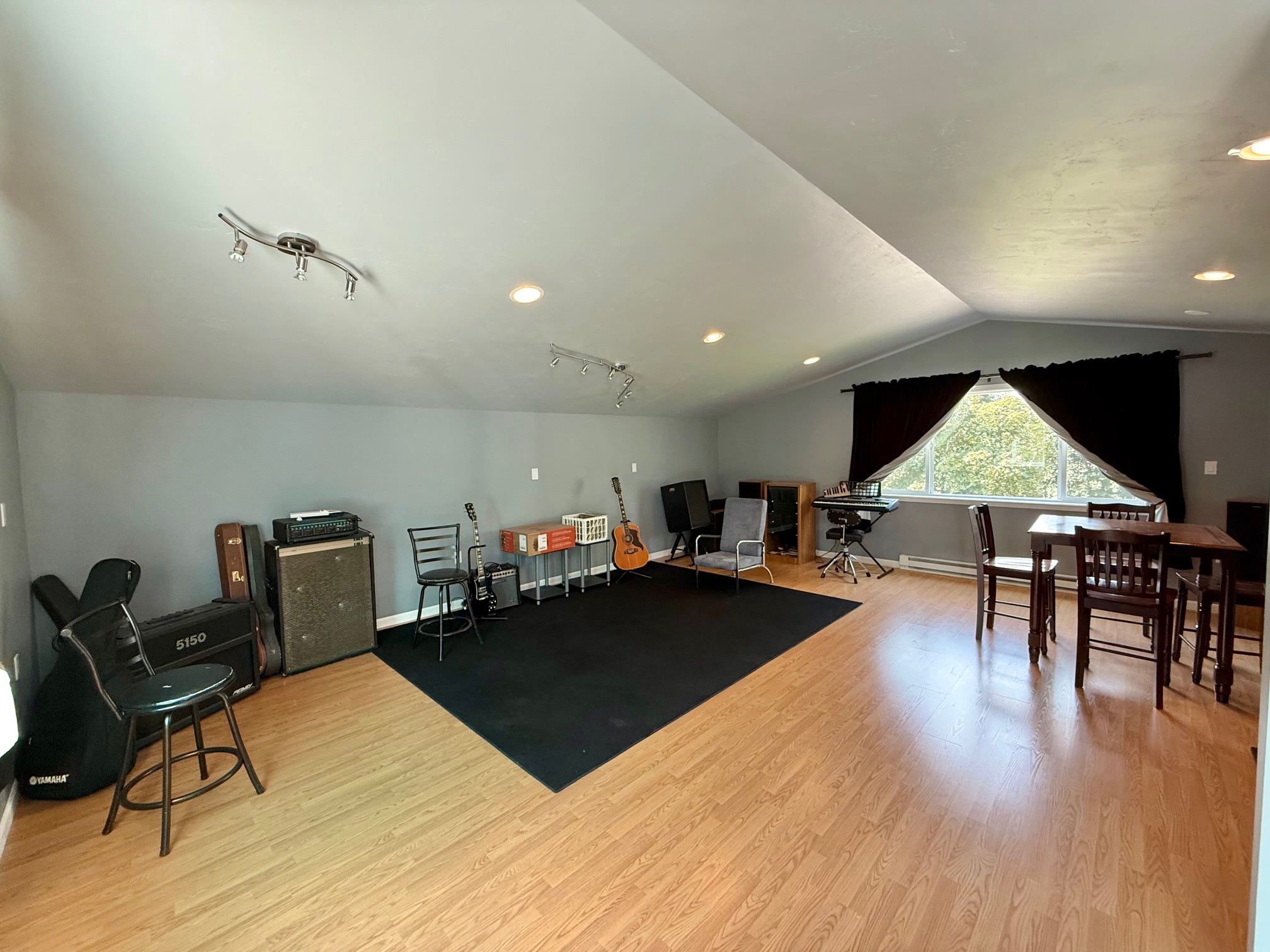 321 Cougar Trail