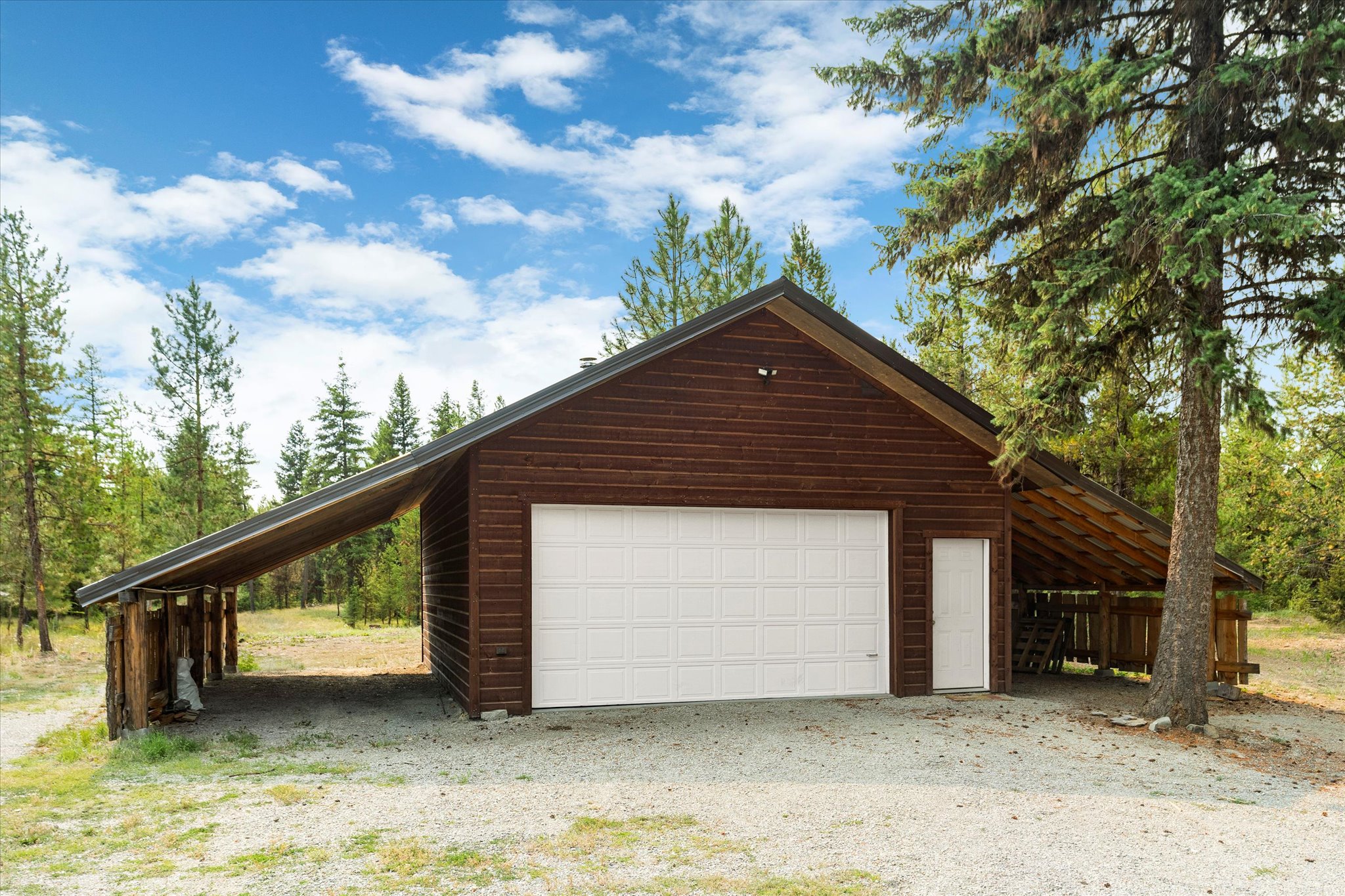 886 Rogers Mountain Loop