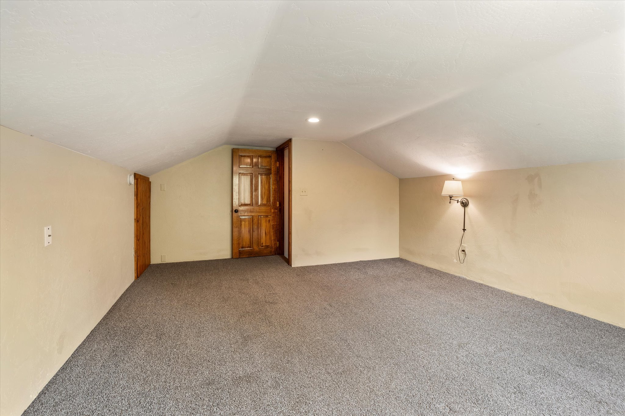 886 Rogers Mountain Loop