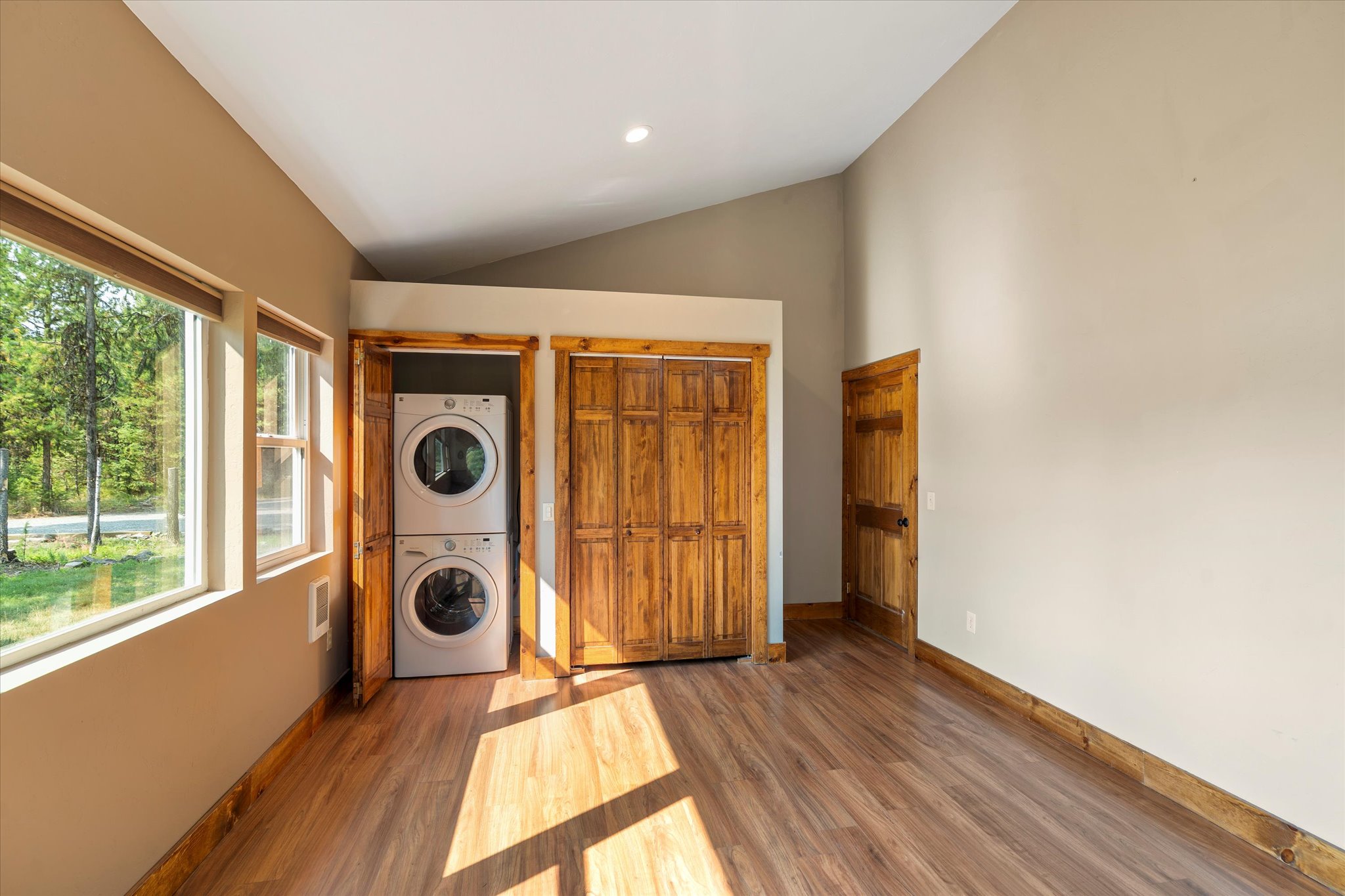 886 Rogers Mountain Loop