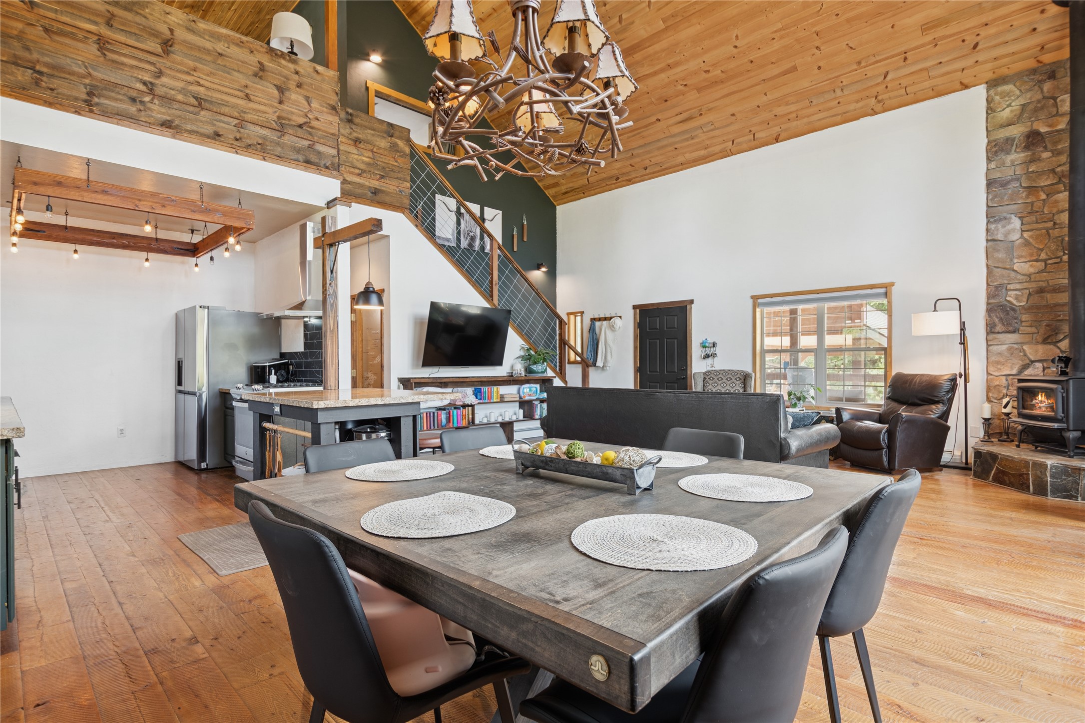 37 & 49 Charles Haskell Court